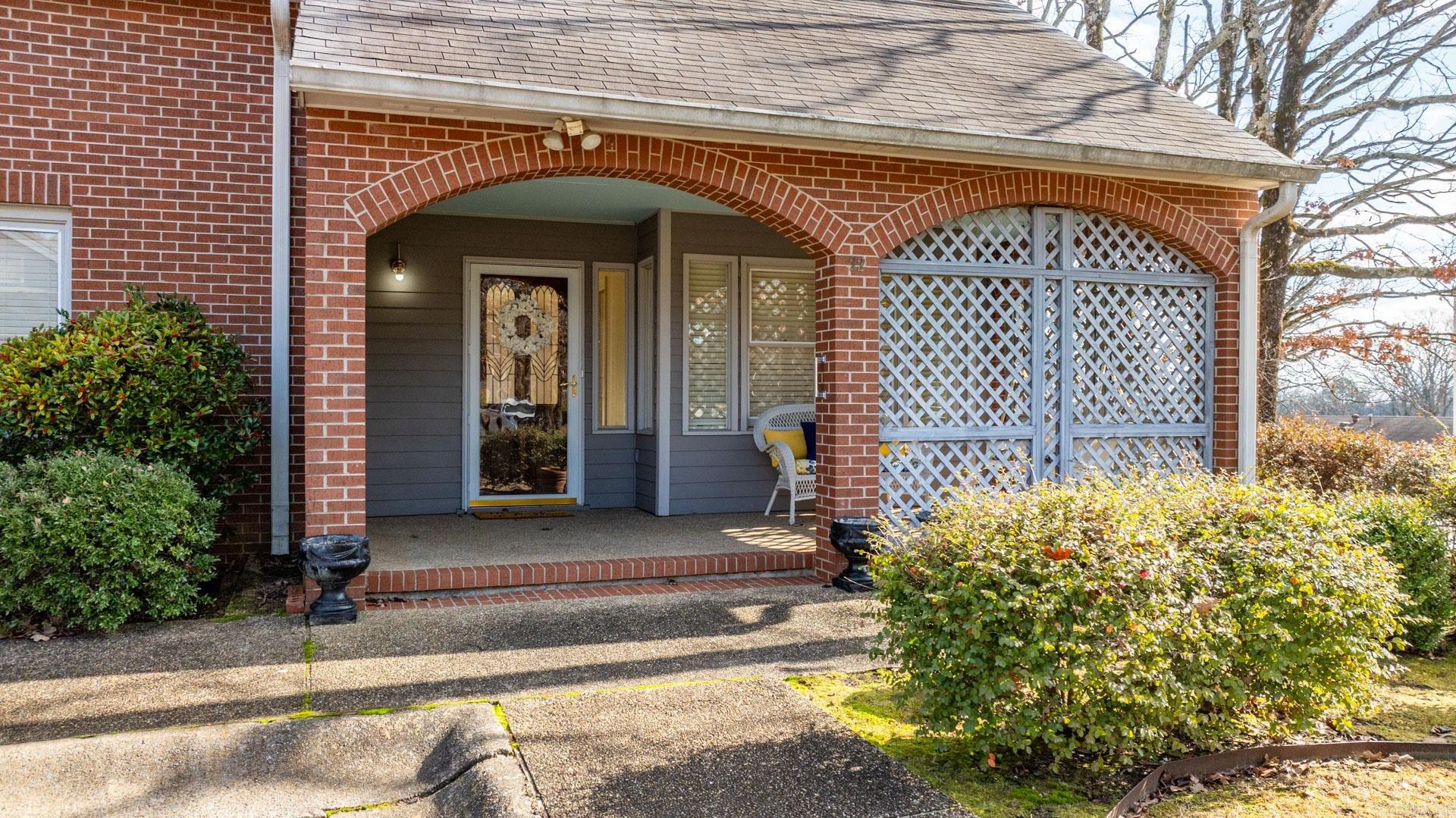 5201 FAIRWAY #22 Avenue Unit: 22