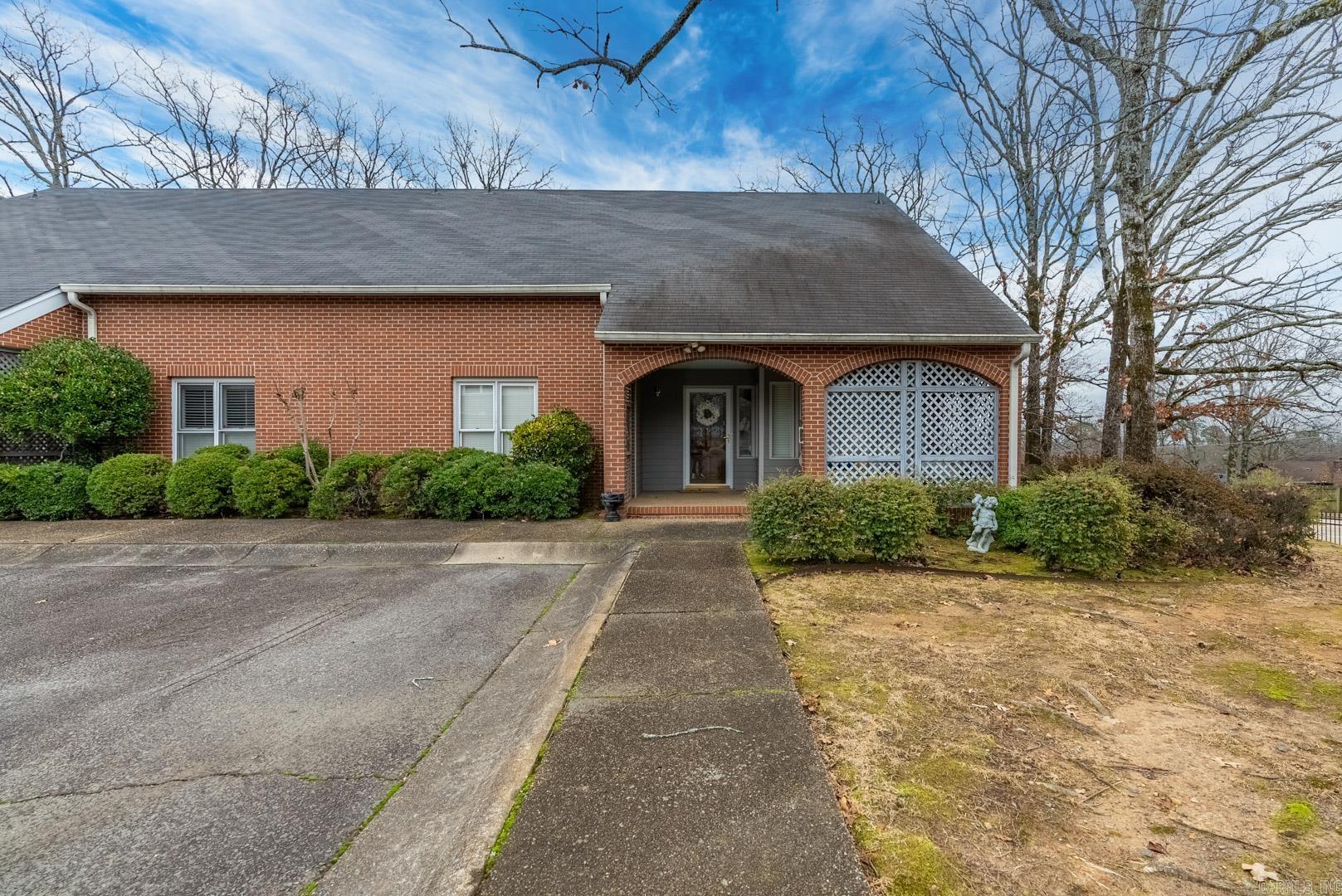 5201 FAIRWAY #22 Avenue Unit: 22