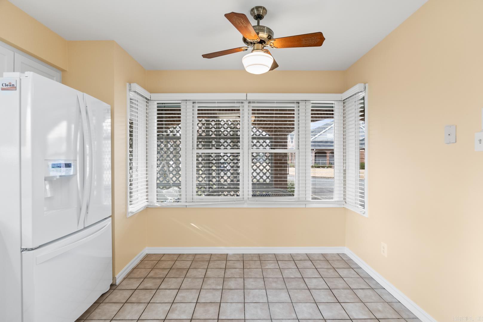 5201 FAIRWAY #22 Avenue Unit: 22