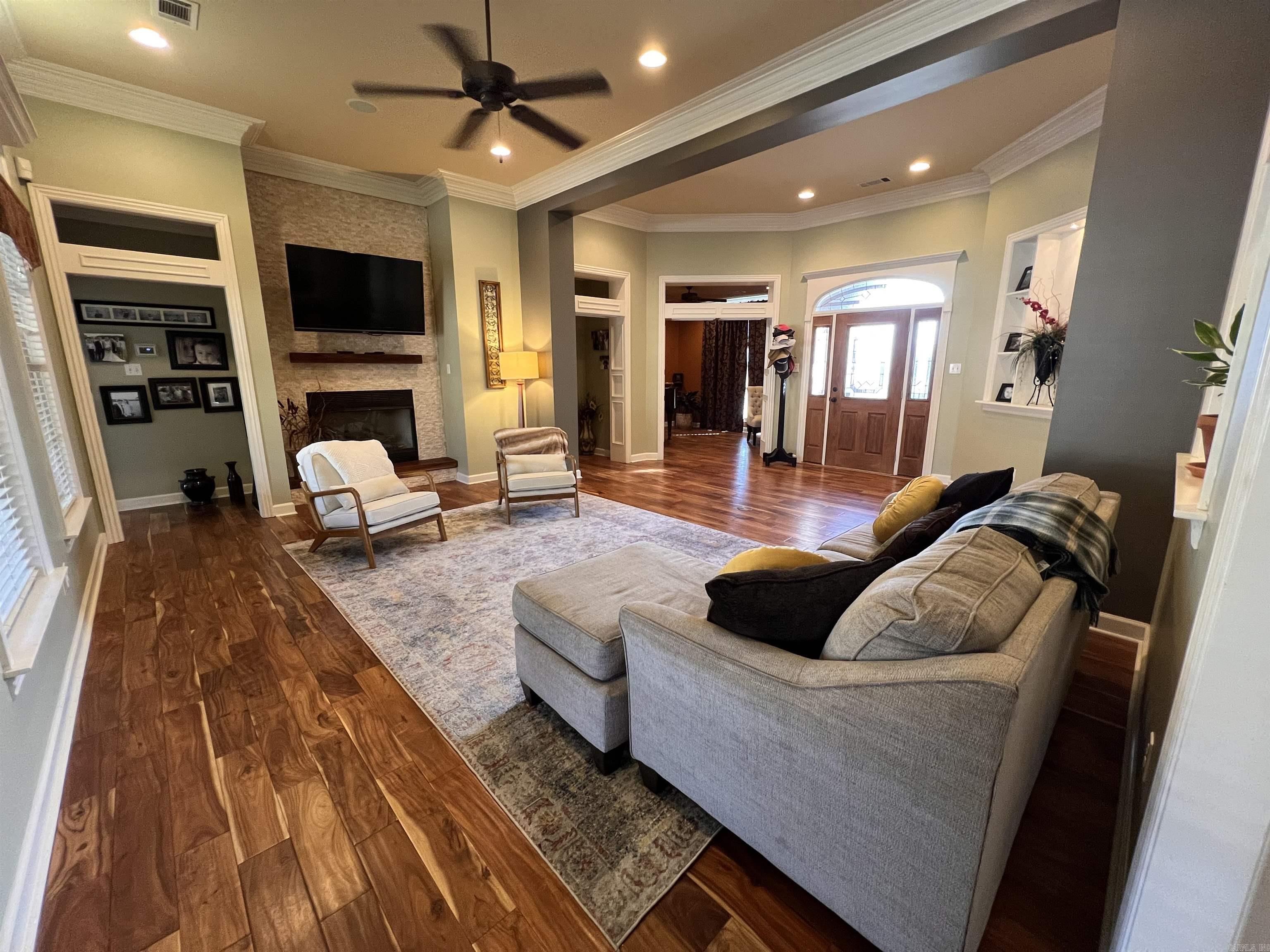 43 Hickory Bend Drive