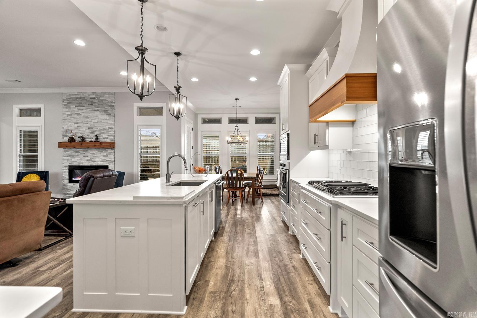 9840 Laurel Oak Drive