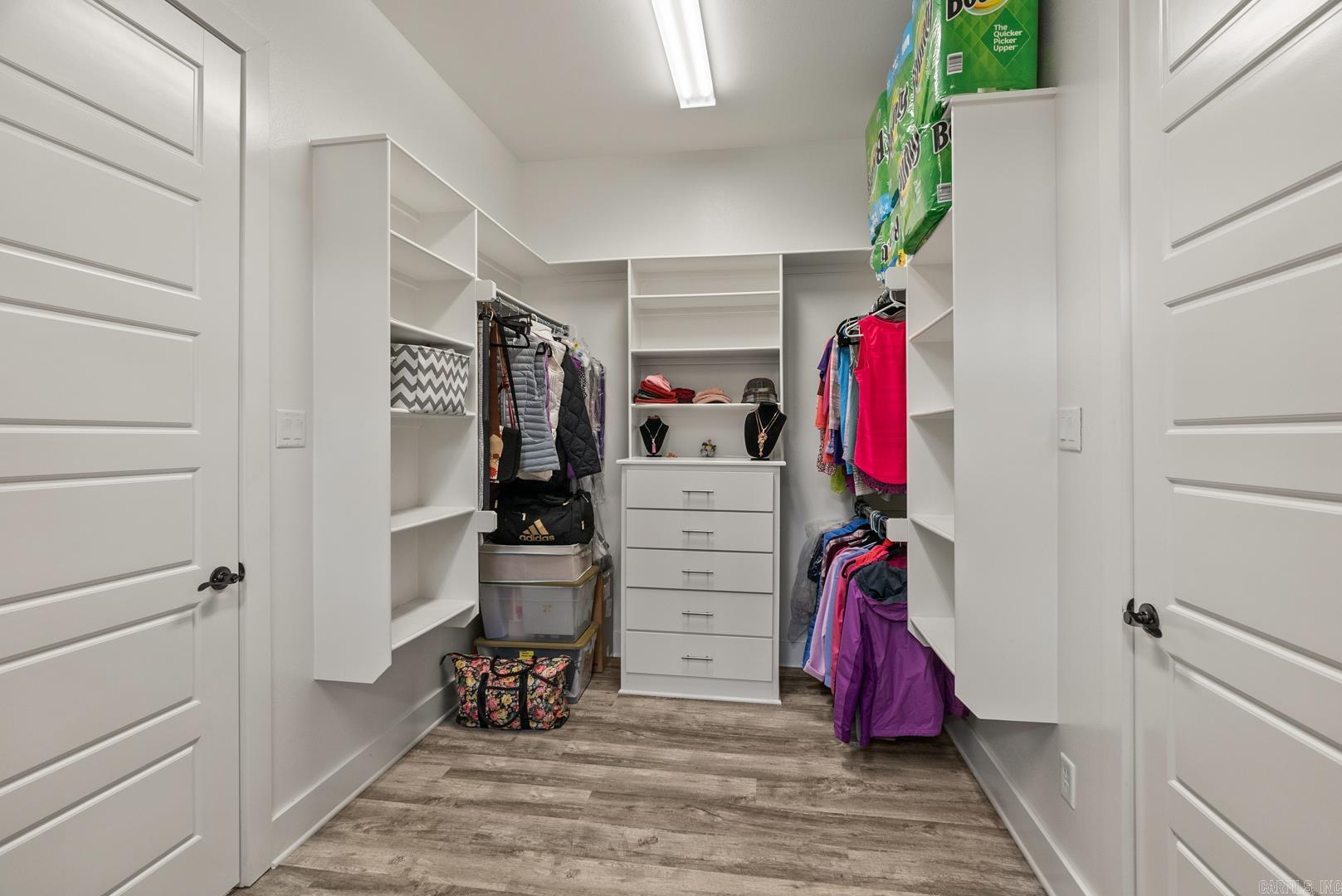 9840 Laurel Oak Drive