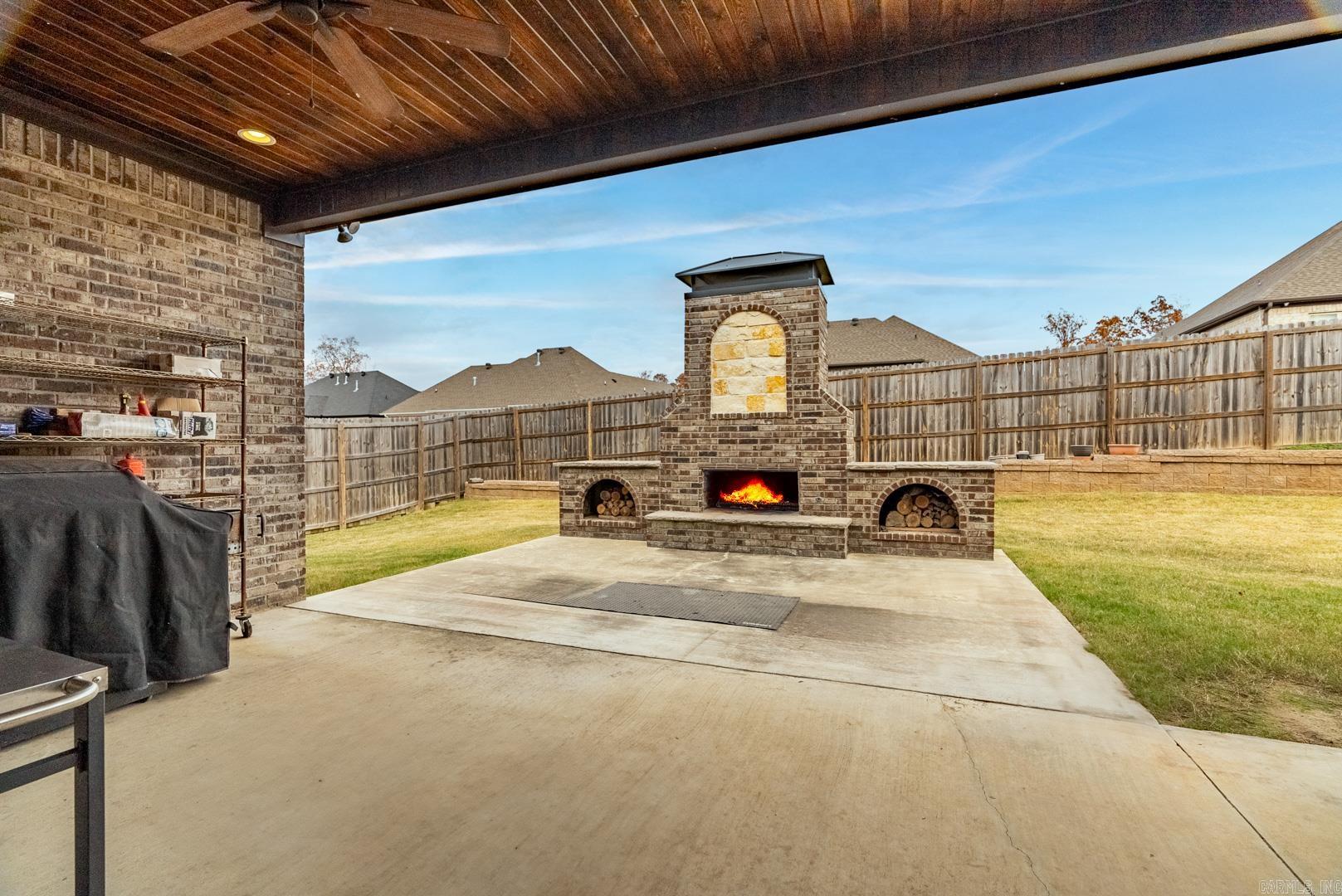9840 Laurel Oak Drive