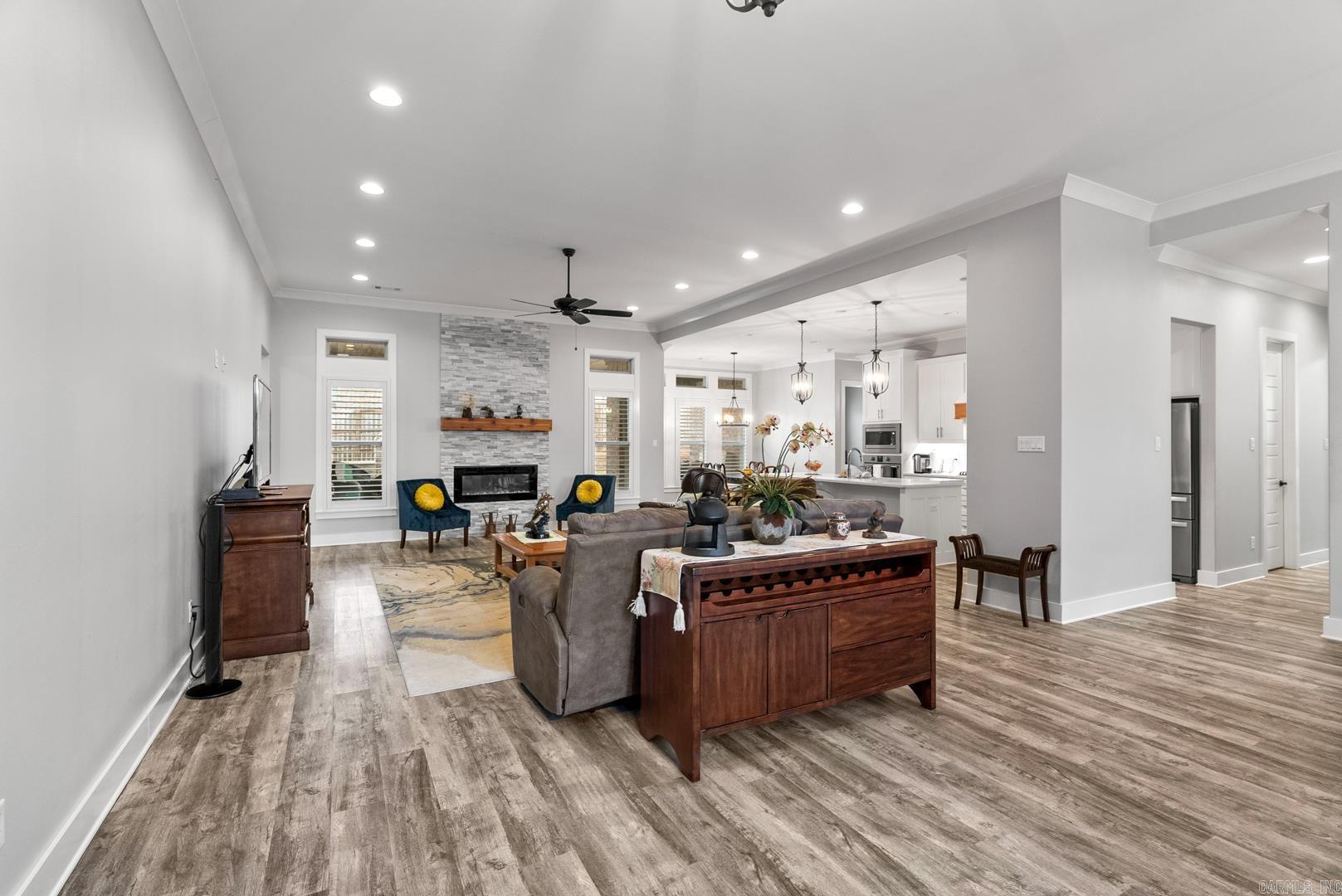 9840 Laurel Oak Drive