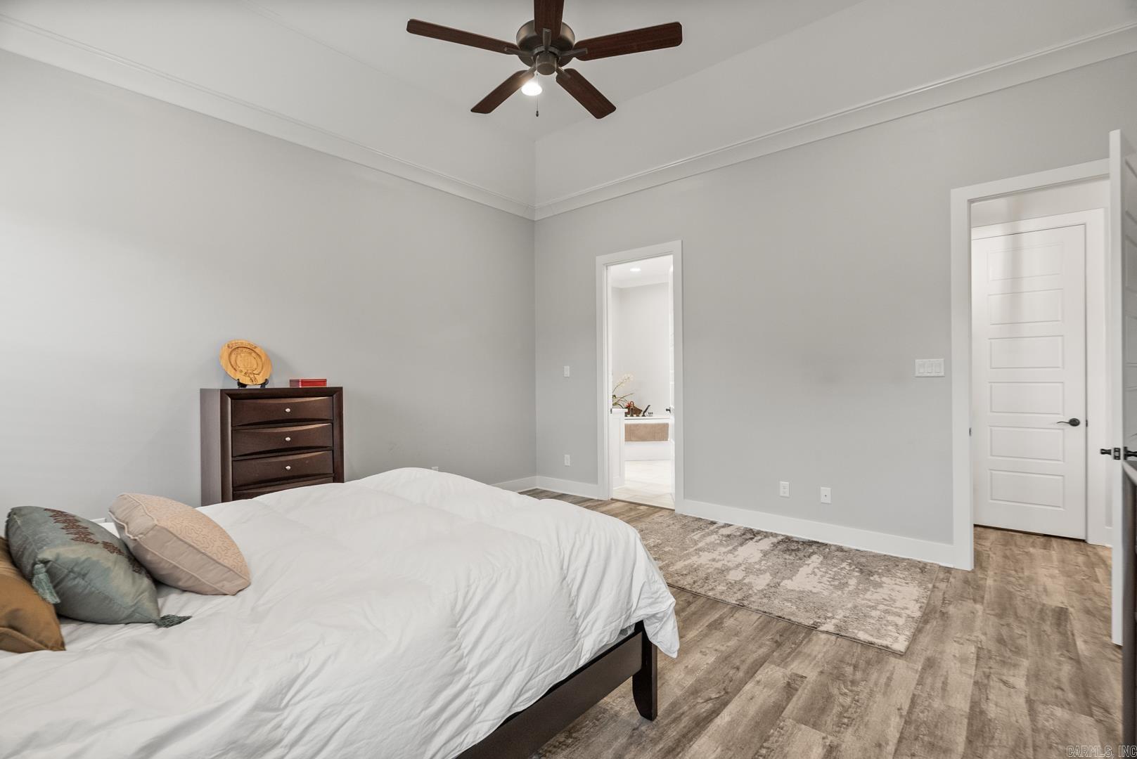9840 Laurel Oak Drive