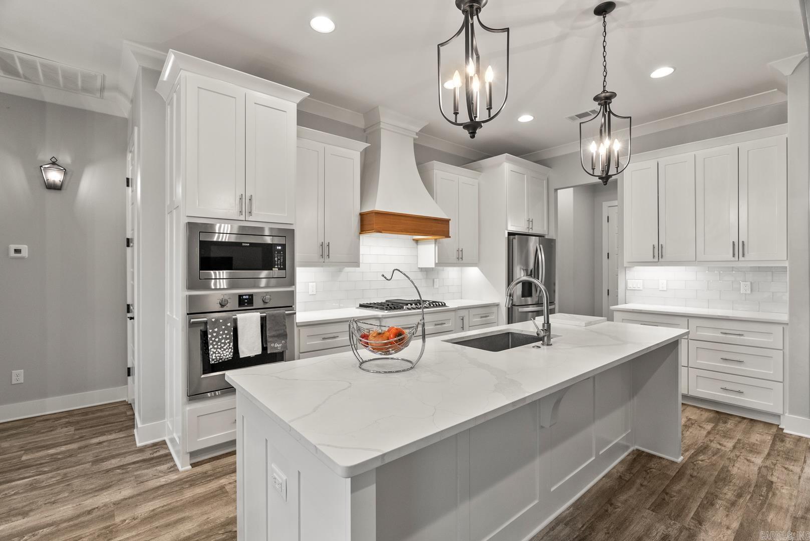 9840 Laurel Oak Drive