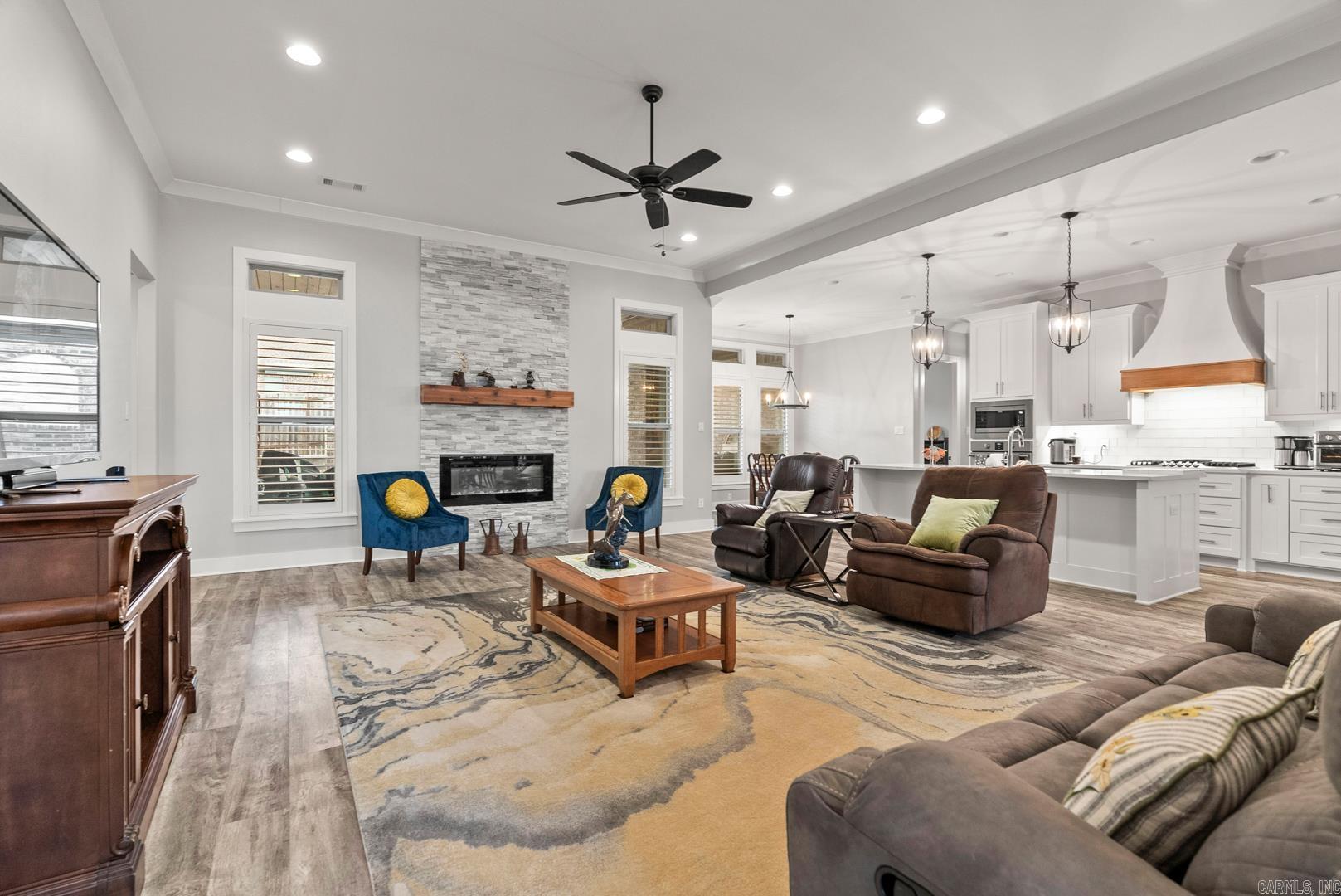 9840 Laurel Oak Drive