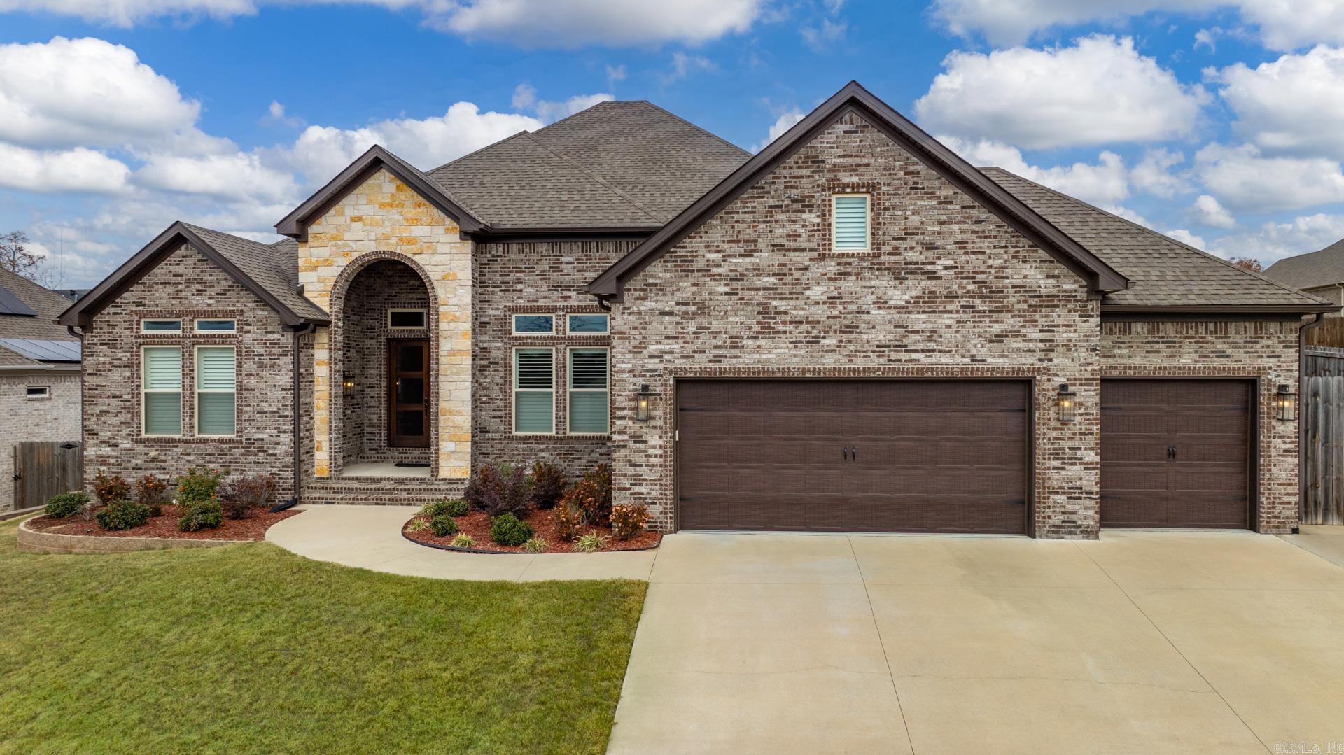 9840 Laurel Oak Drive