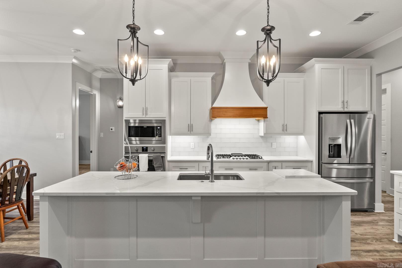 9840 Laurel Oak Drive