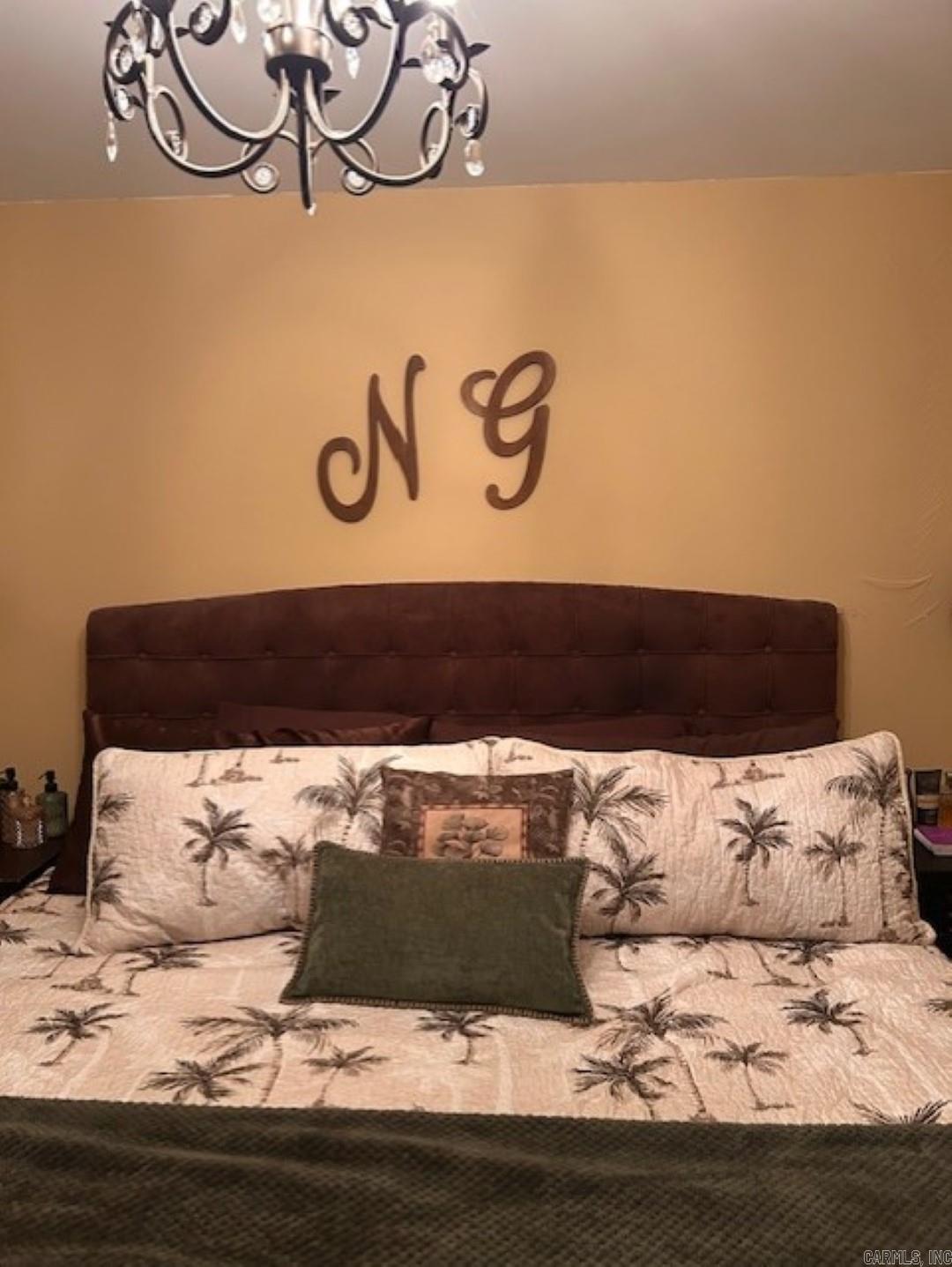 914 & 918 Heights Road