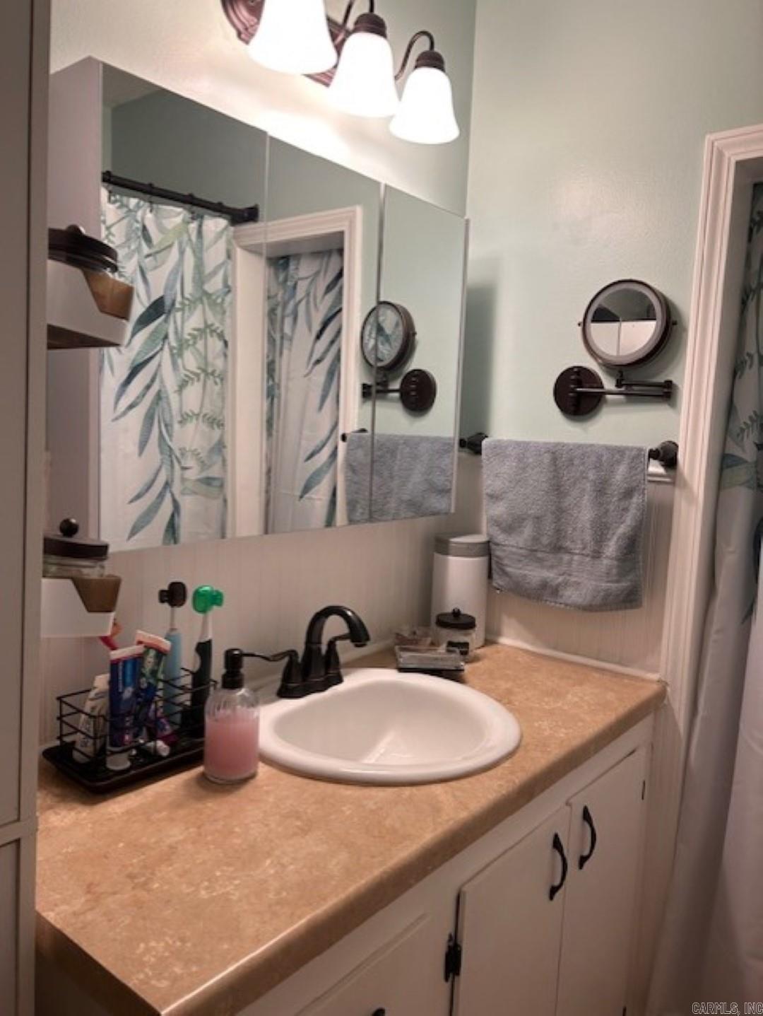 914 & 918 Heights Road