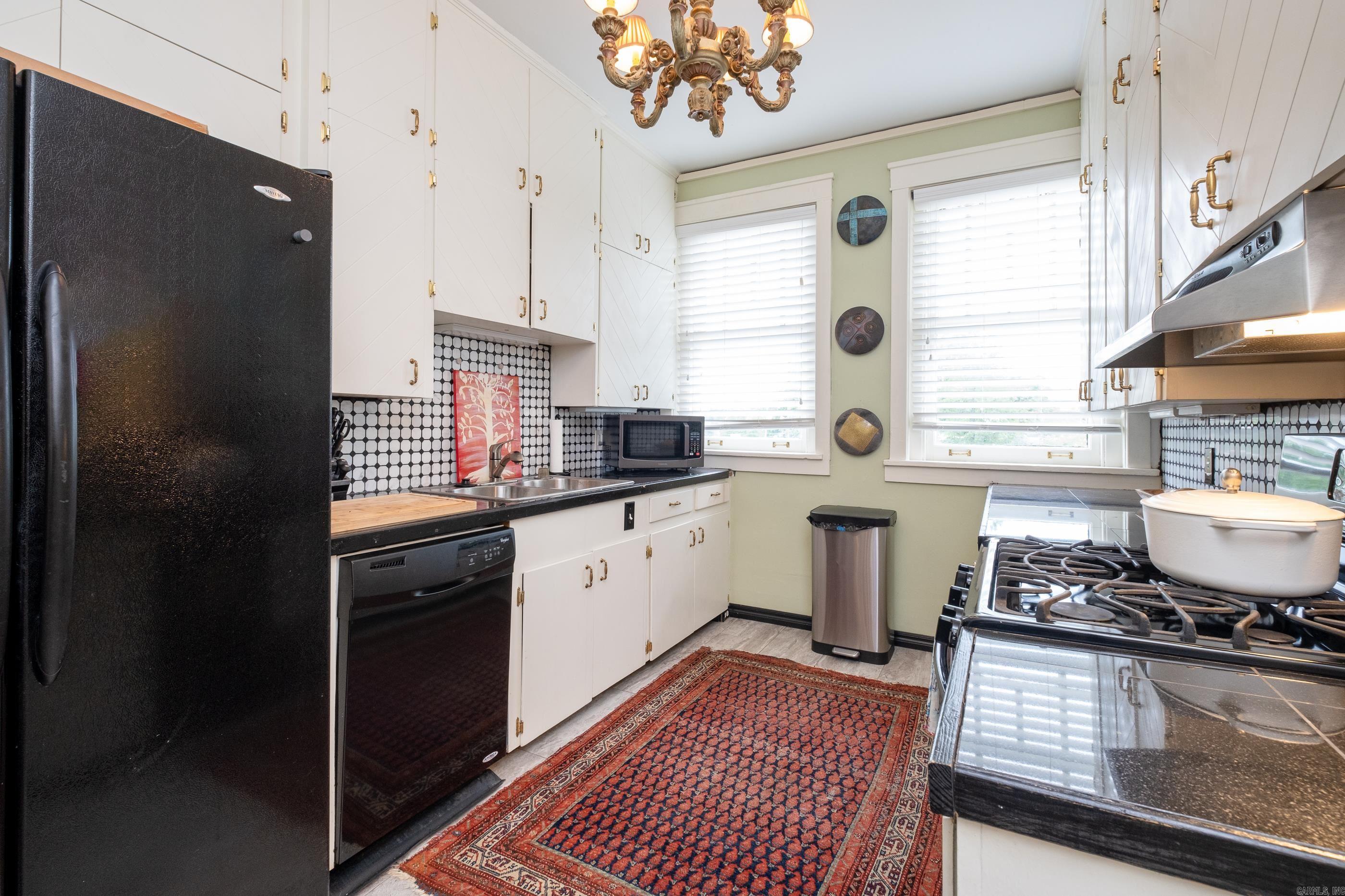 1409 Louisiana Street Unit: 10