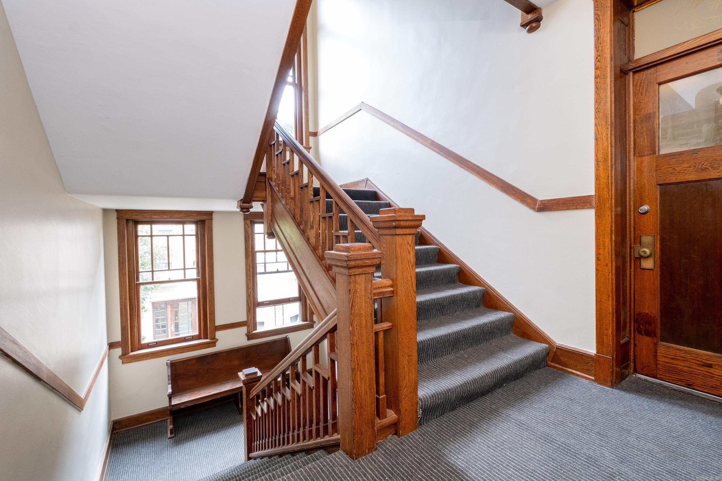 1409 Louisiana Street Unit: 10