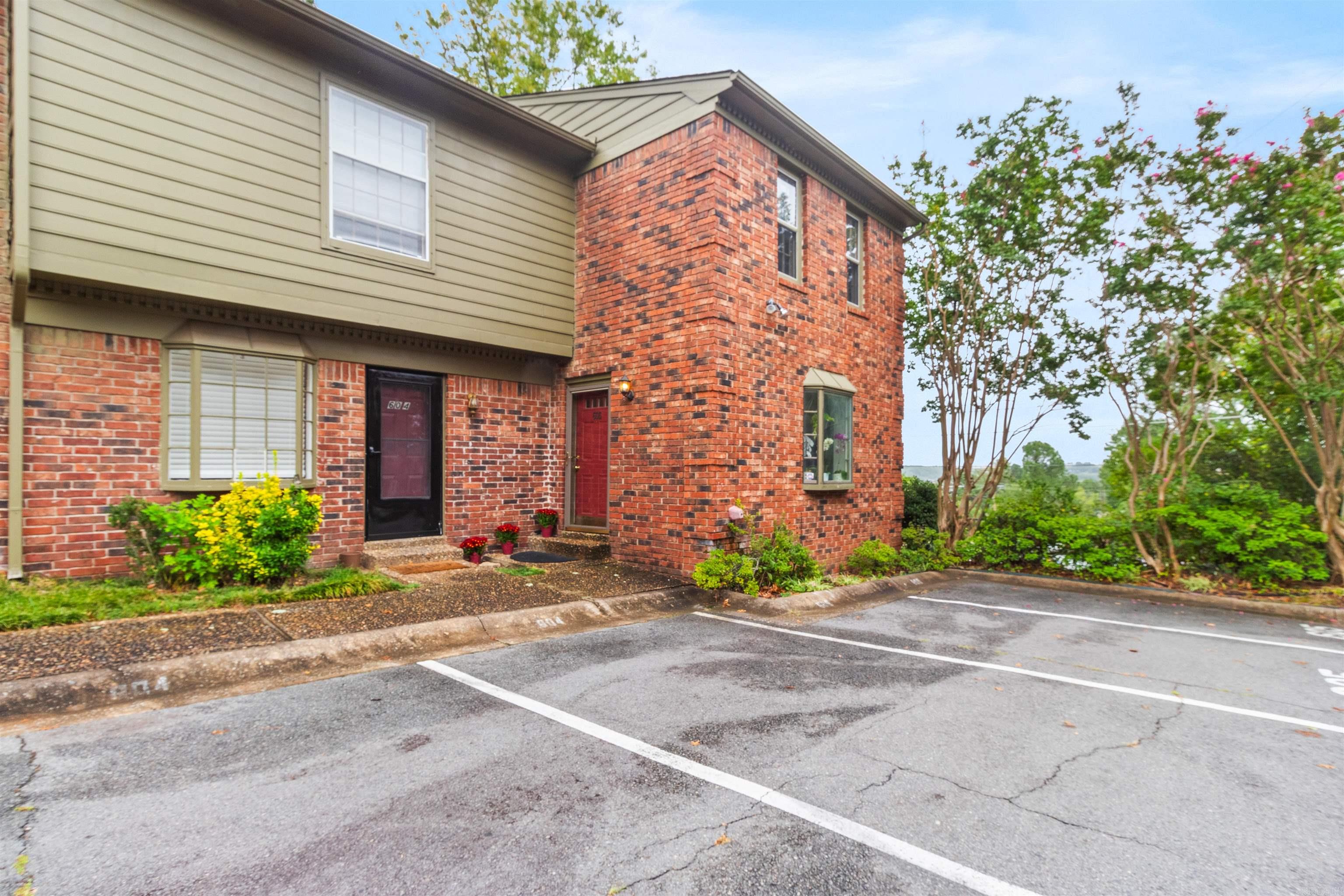 504 Green Mountain Dr, #605 Drive Unit: #605