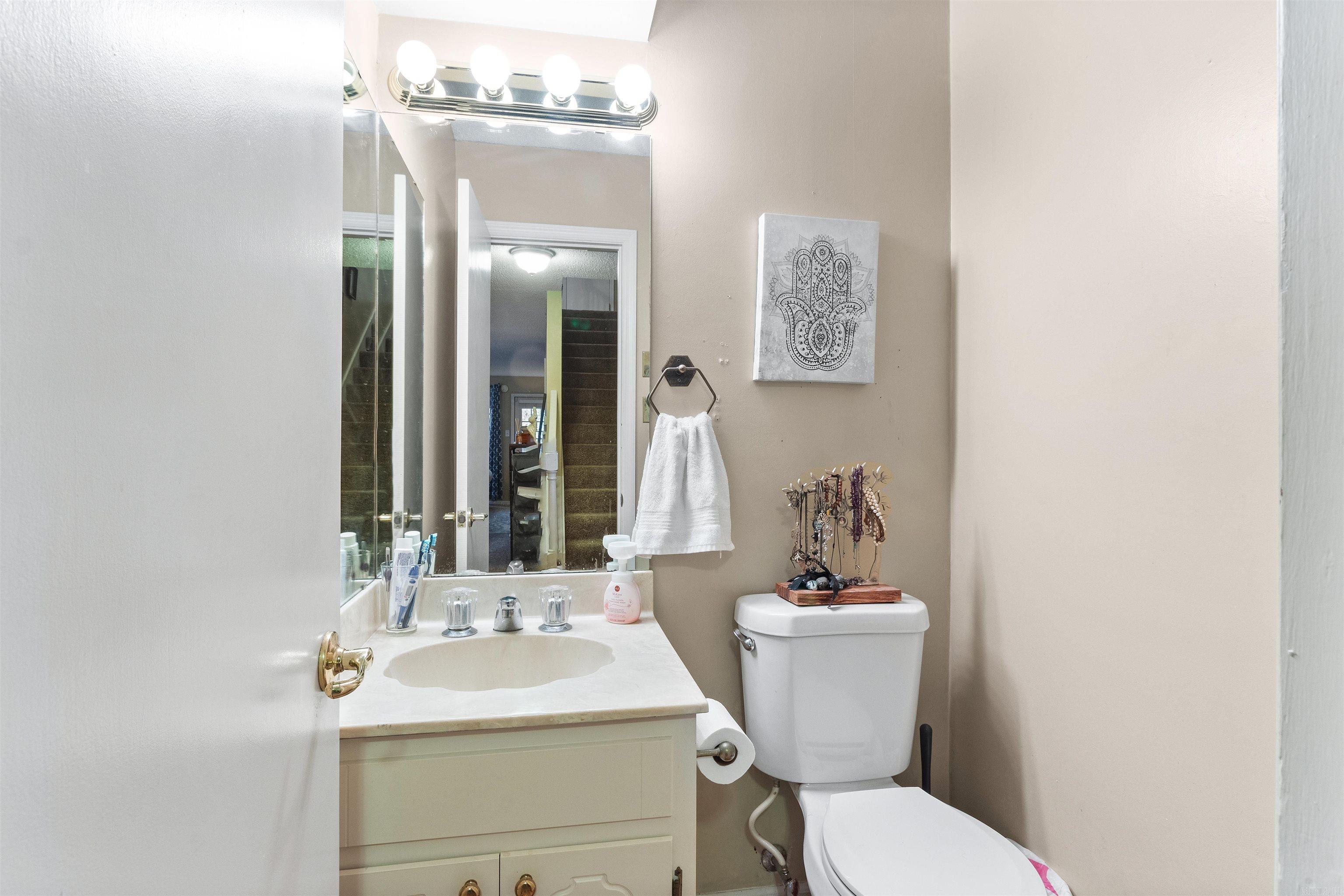 504 Green Mountain Dr, #605 Drive Unit: #605