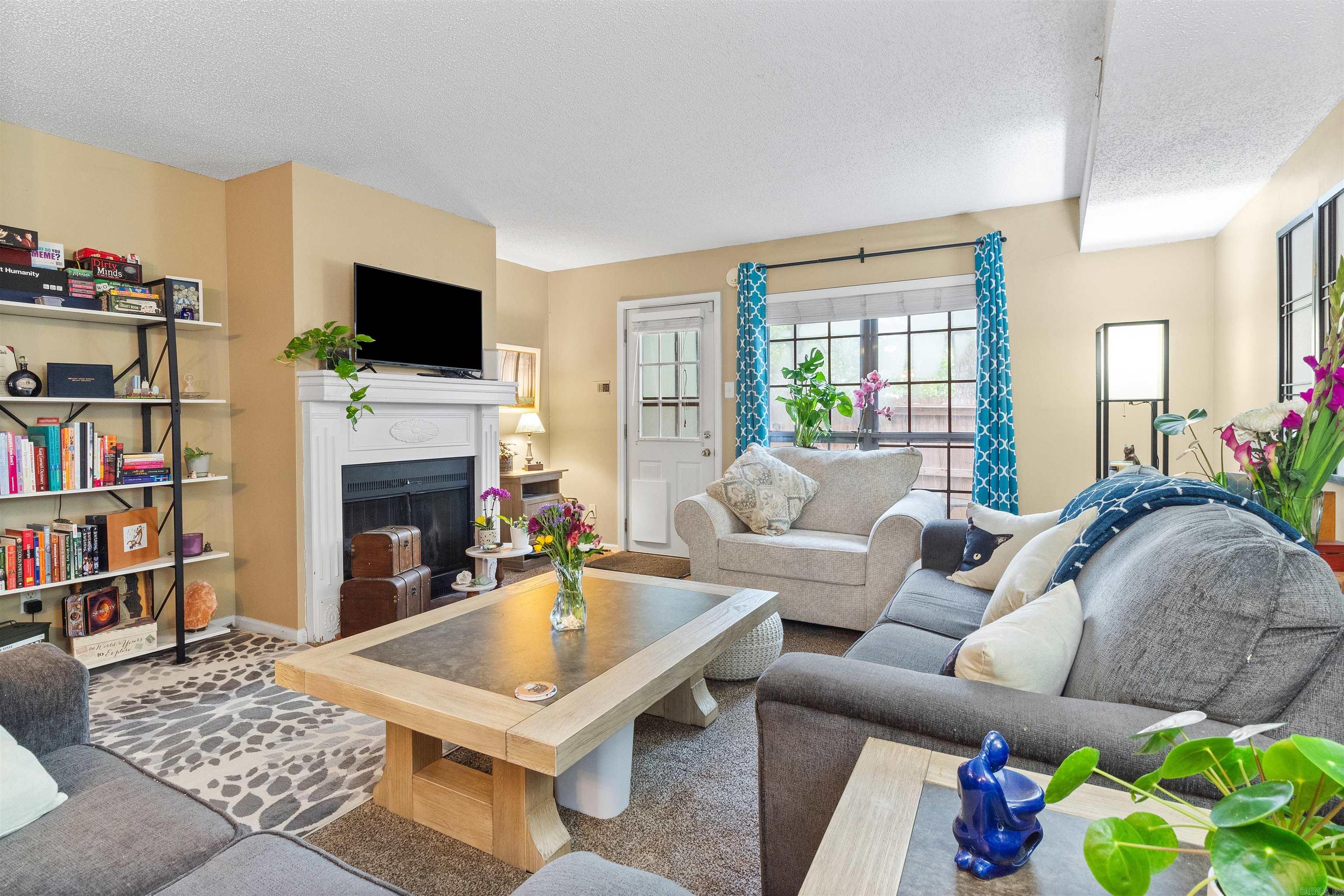 504 Green Mountain Dr, #605 Drive Unit: #605