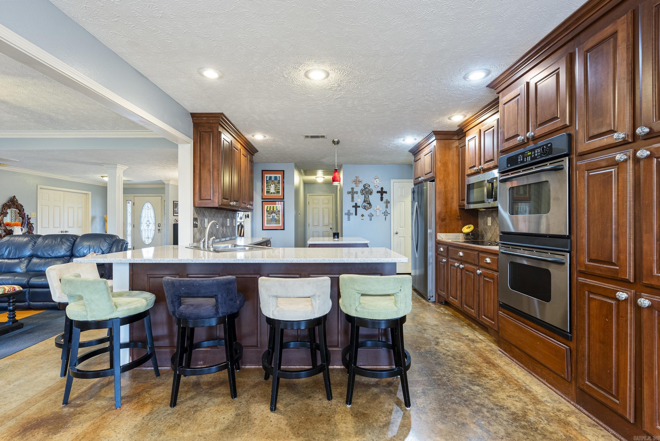 14 Pebble Drive