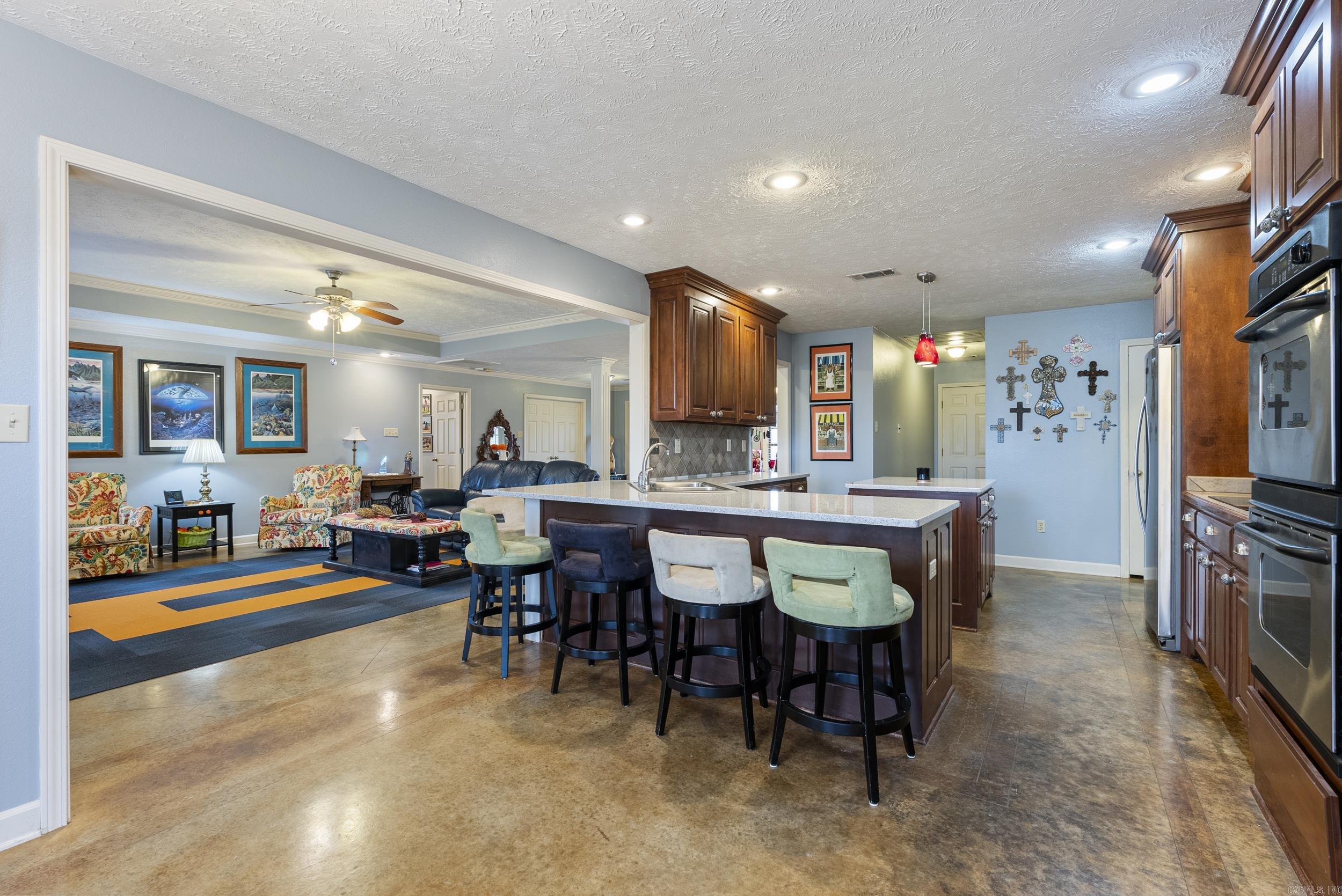 14 Pebble Drive