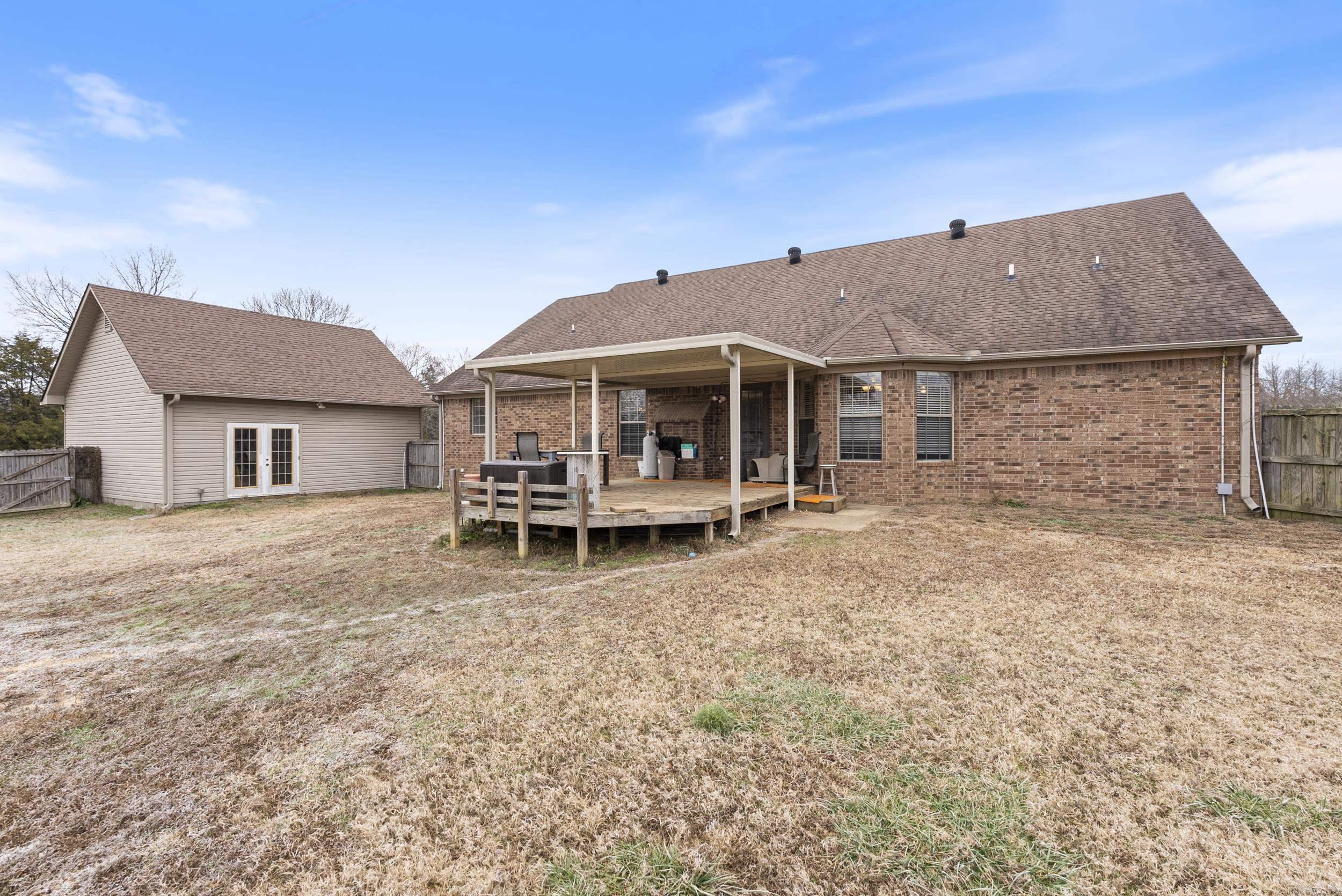 14 Pebble Drive