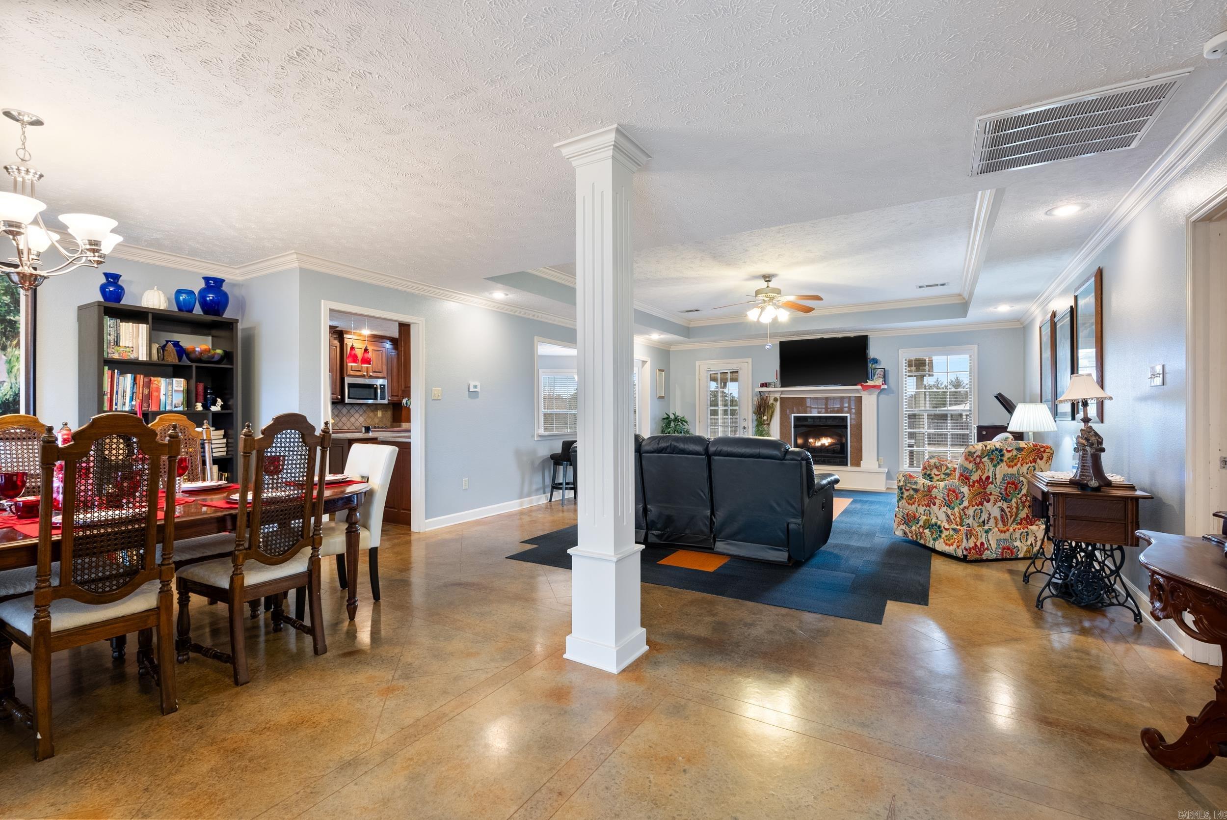 14 Pebble Drive