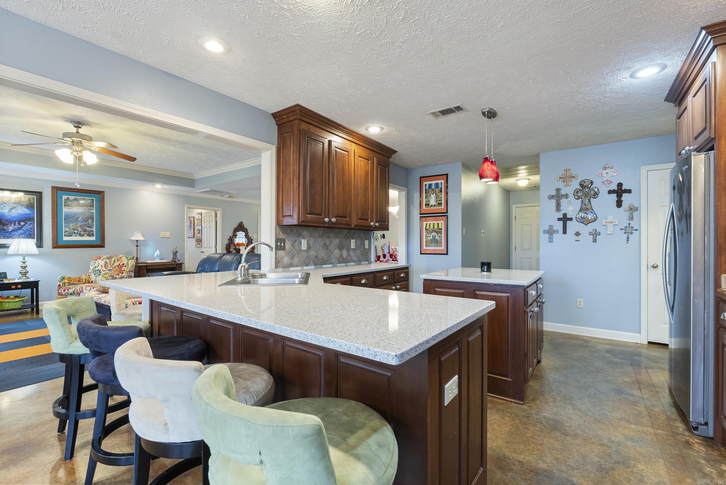 14 Pebble Drive