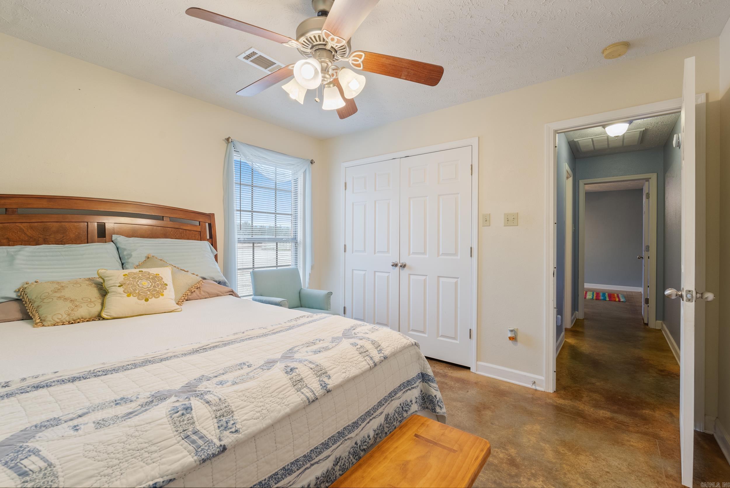 14 Pebble Drive