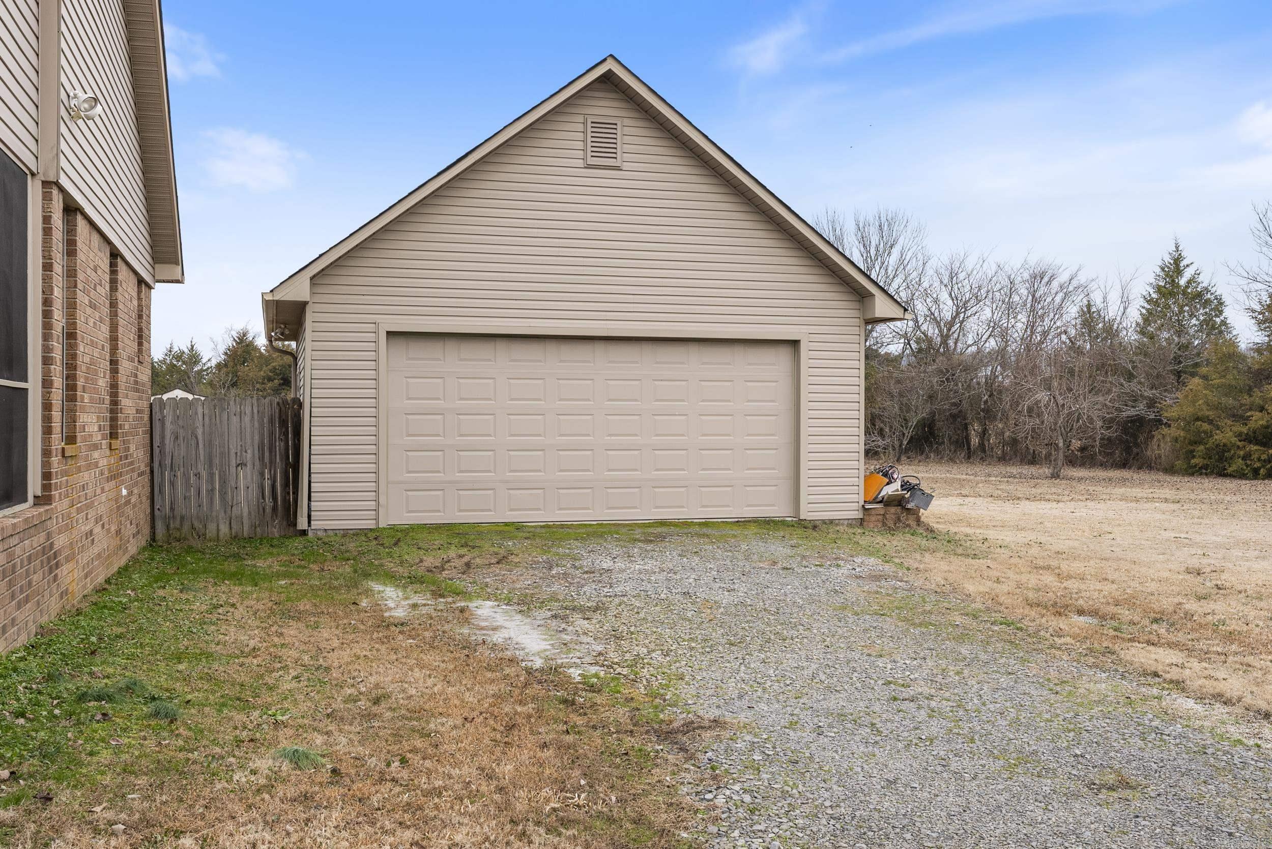 14 Pebble Drive
