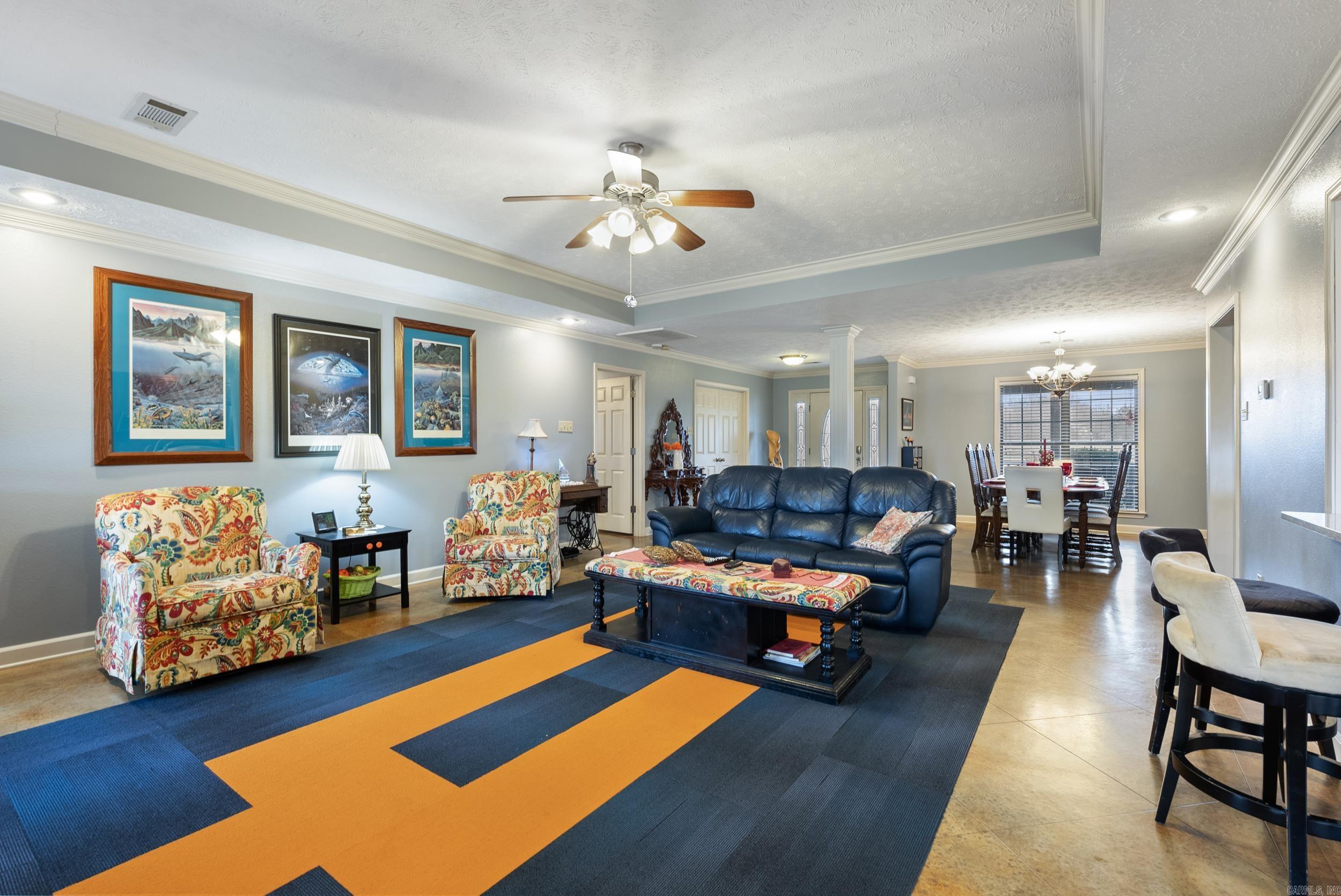 14 Pebble Drive