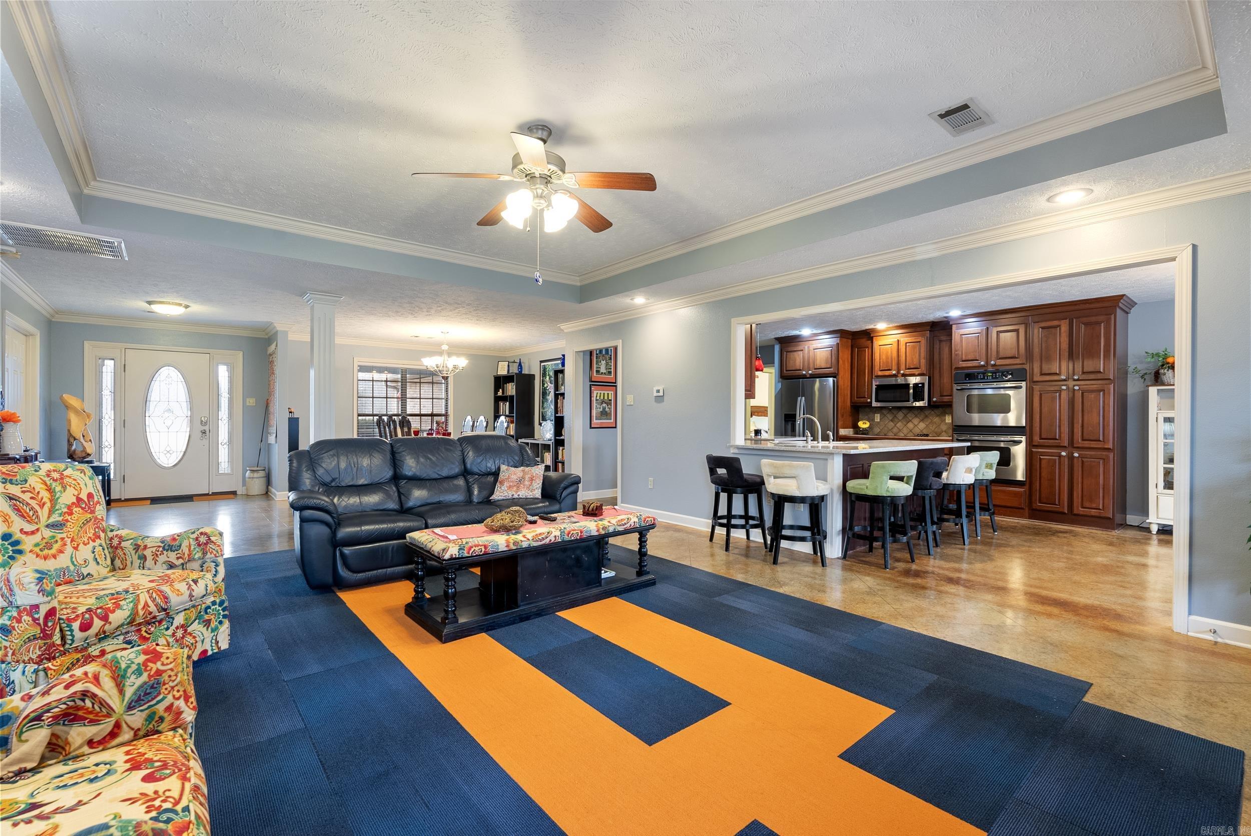 14 Pebble Drive