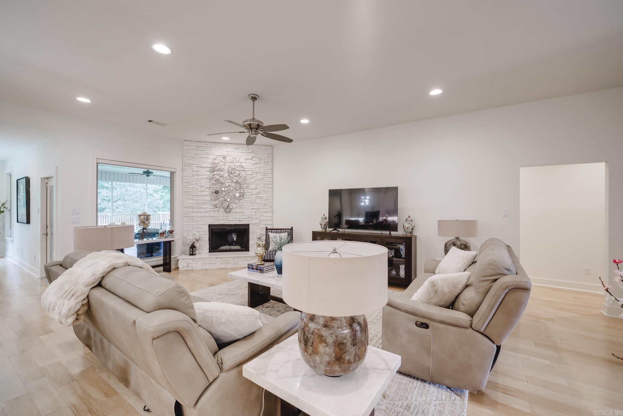 7624 Garden Way Drive