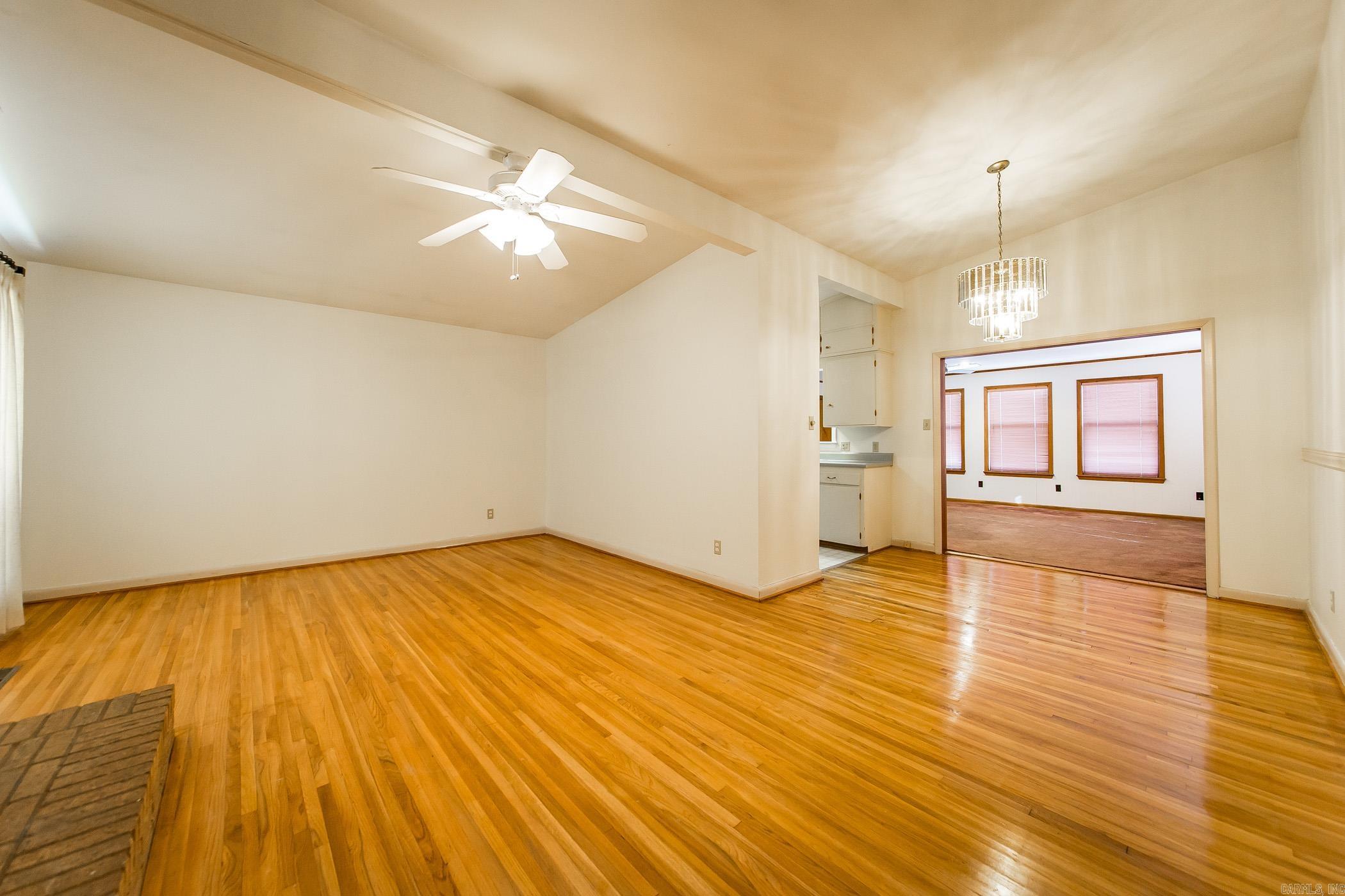 401 Poinsetta Drive