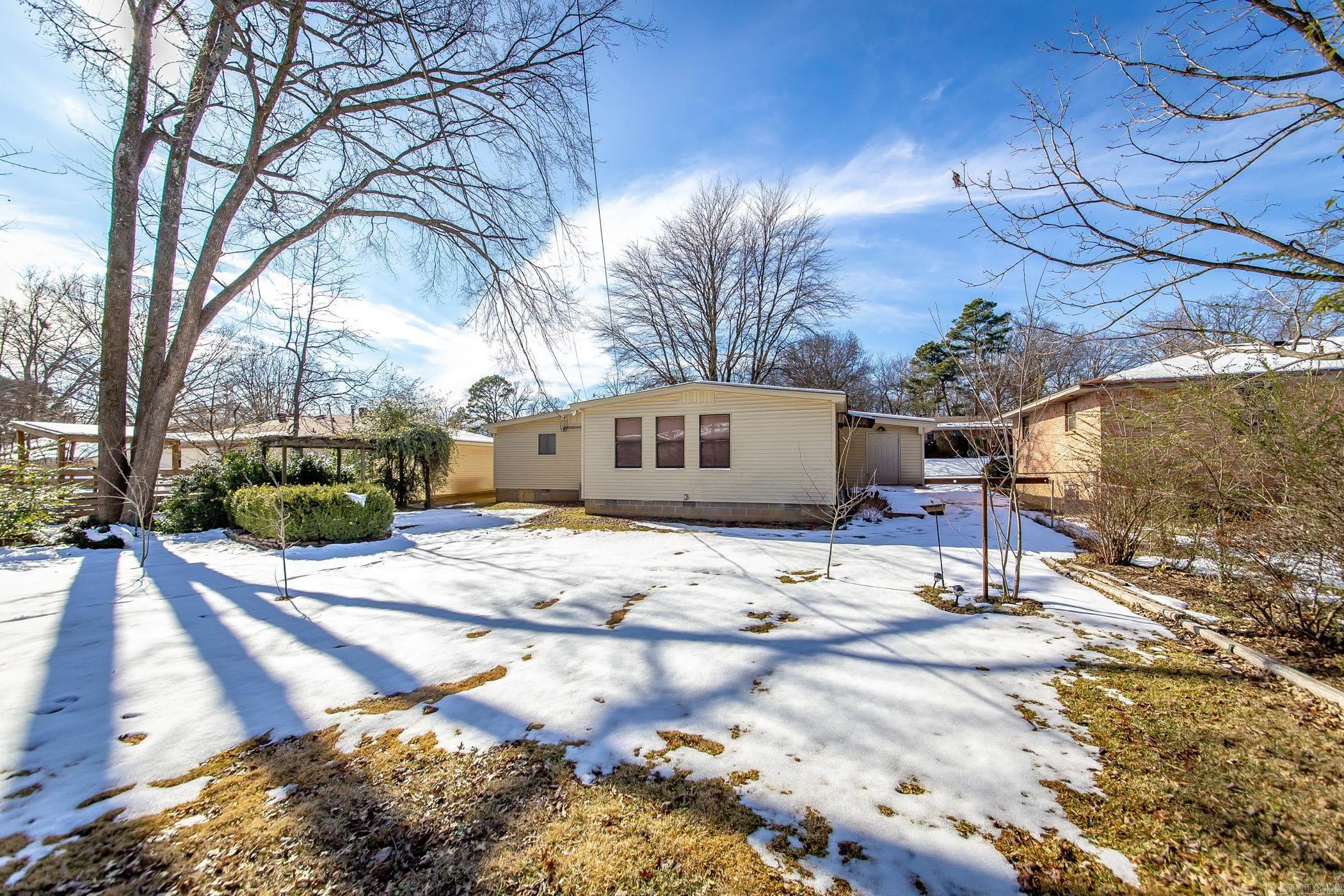 401 Poinsetta Drive