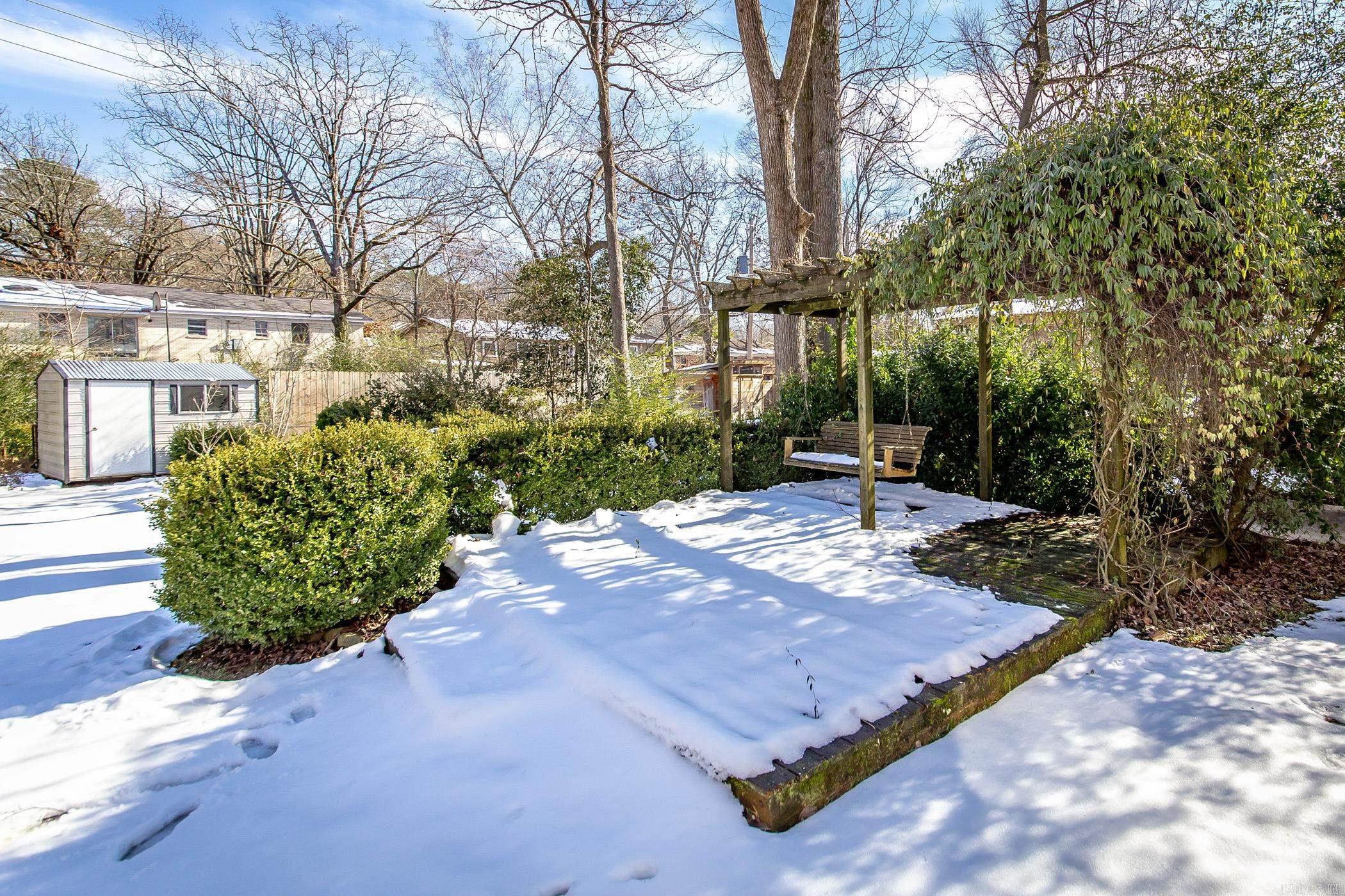 401 Poinsetta Drive