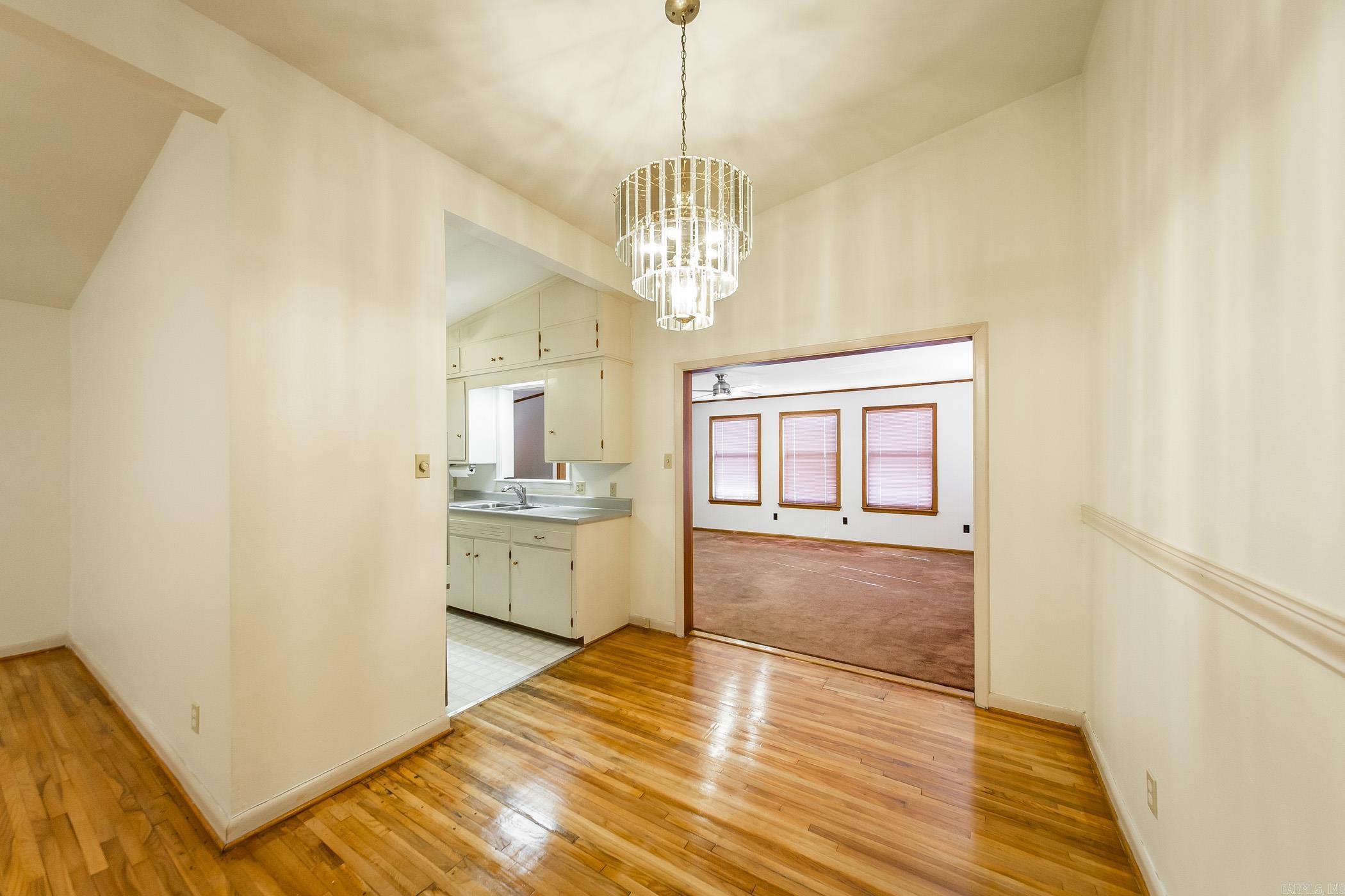 401 Poinsetta Drive