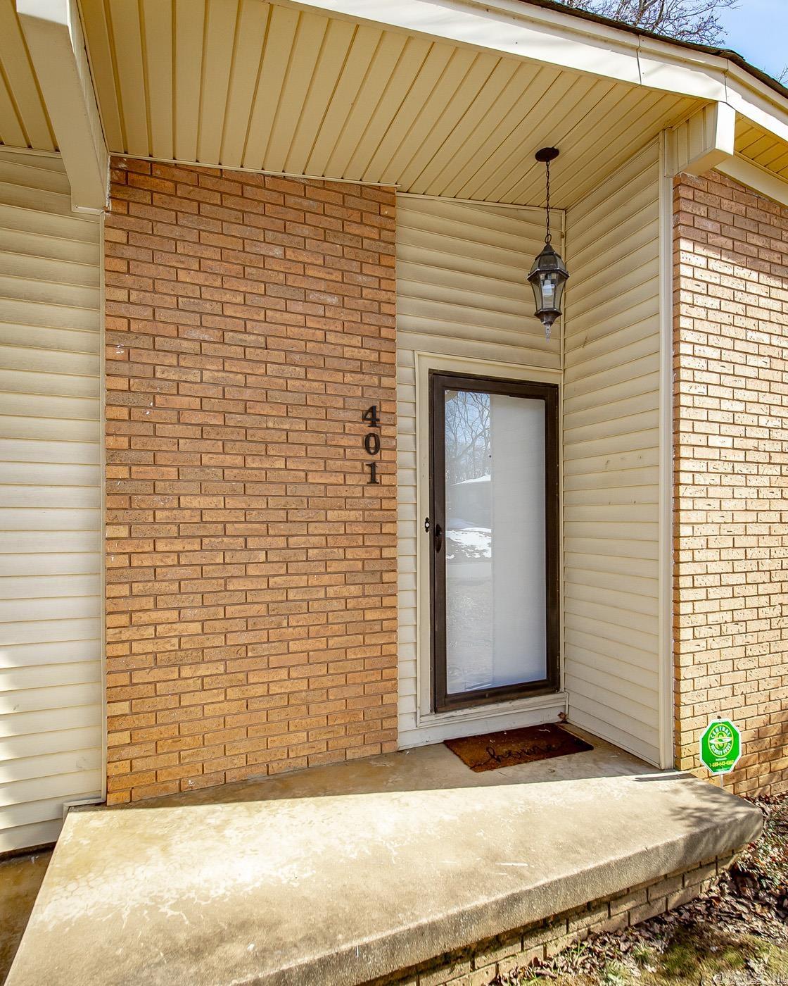 401 Poinsetta Drive