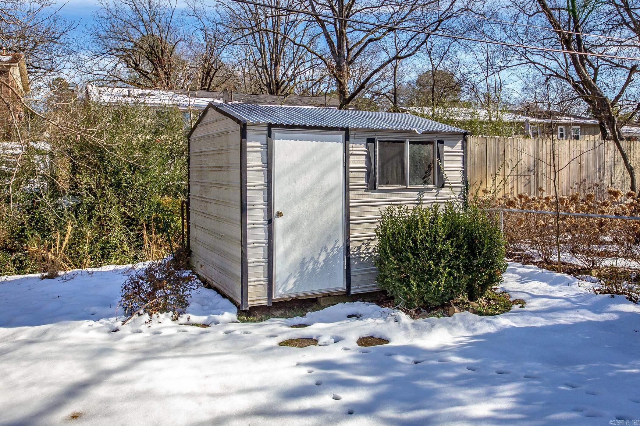 401 Poinsetta Drive