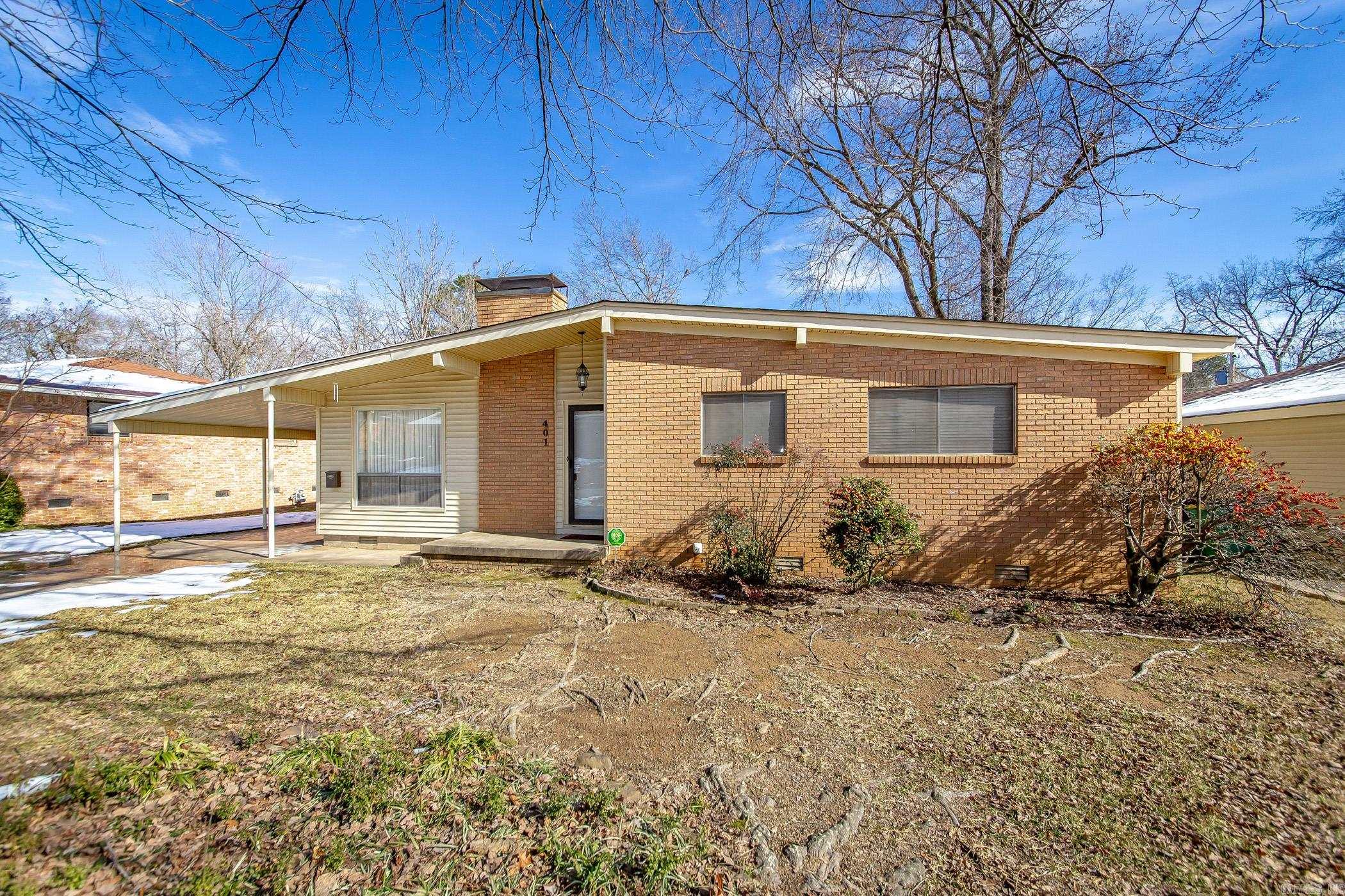 401 Poinsetta Drive