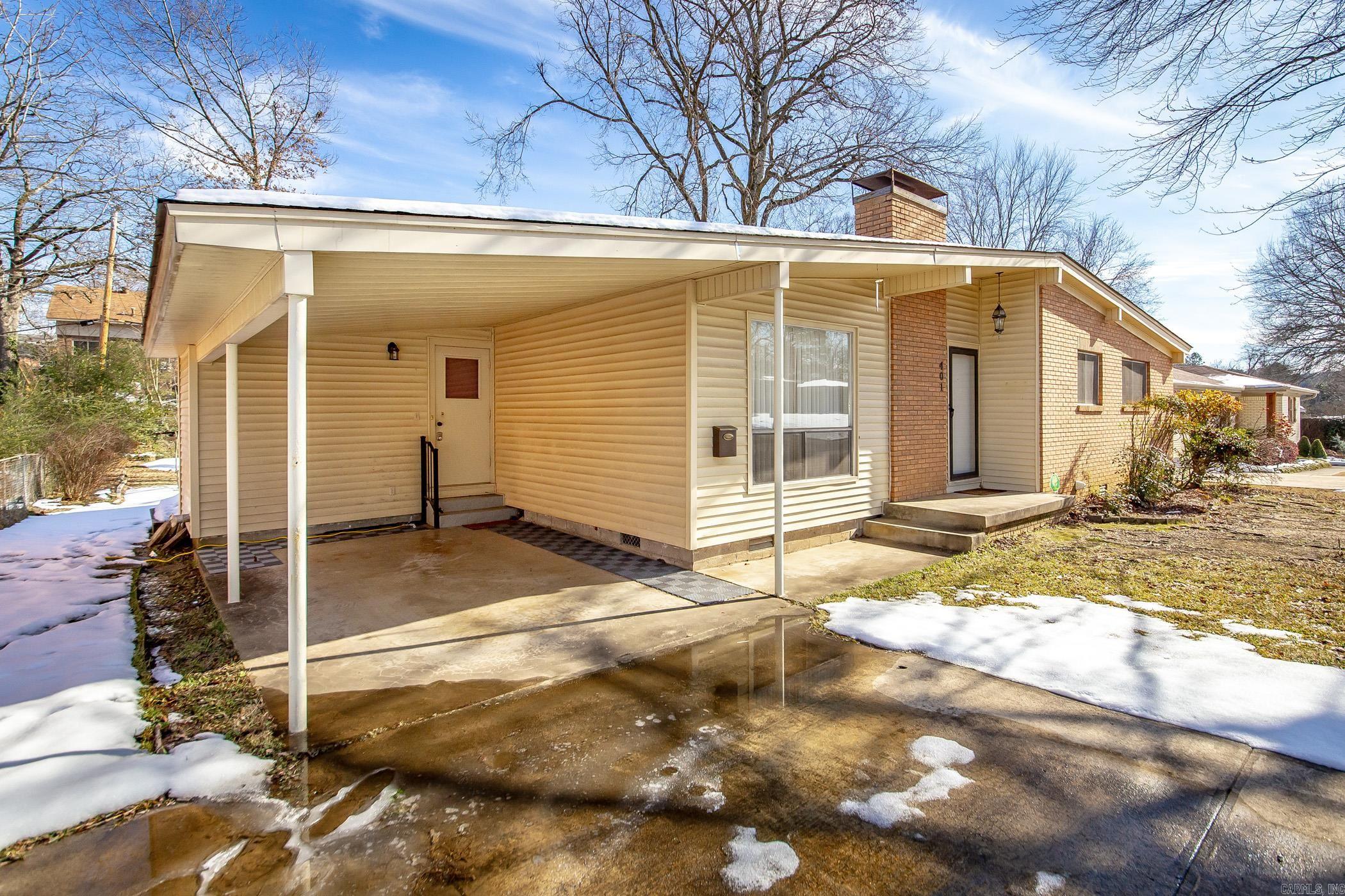 401 Poinsetta Drive
