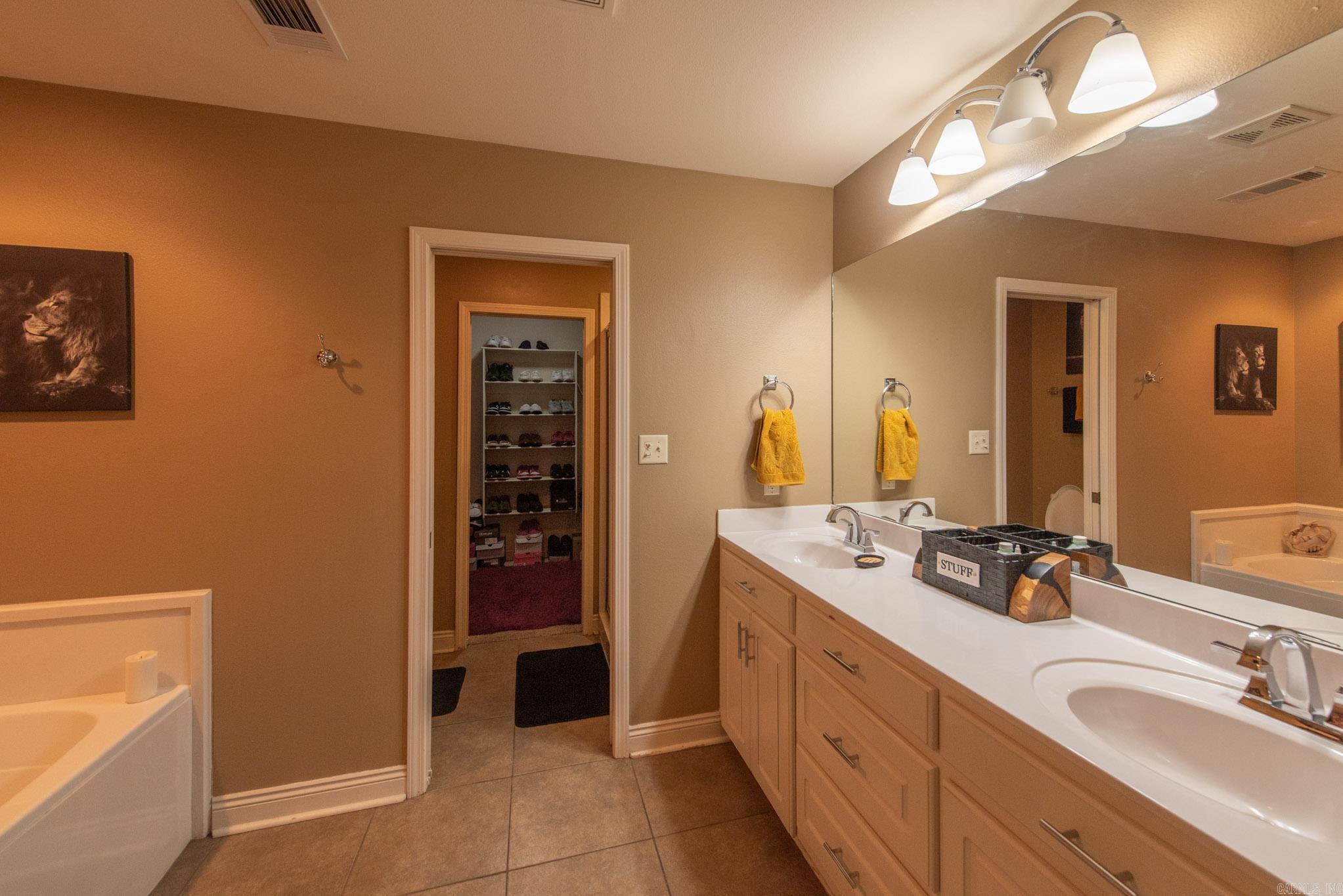 5613 Aviator Drive