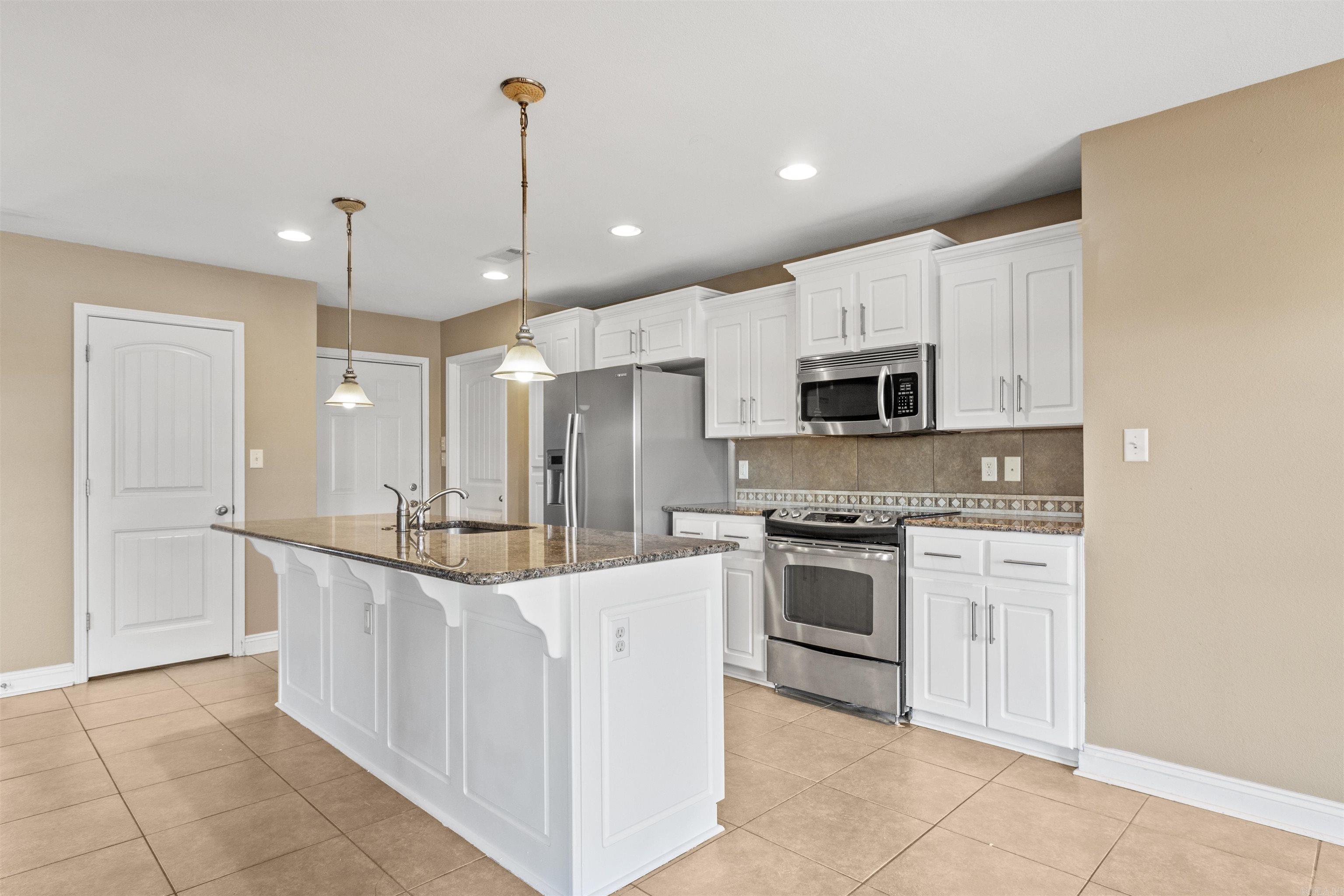 5613 Aviator Drive