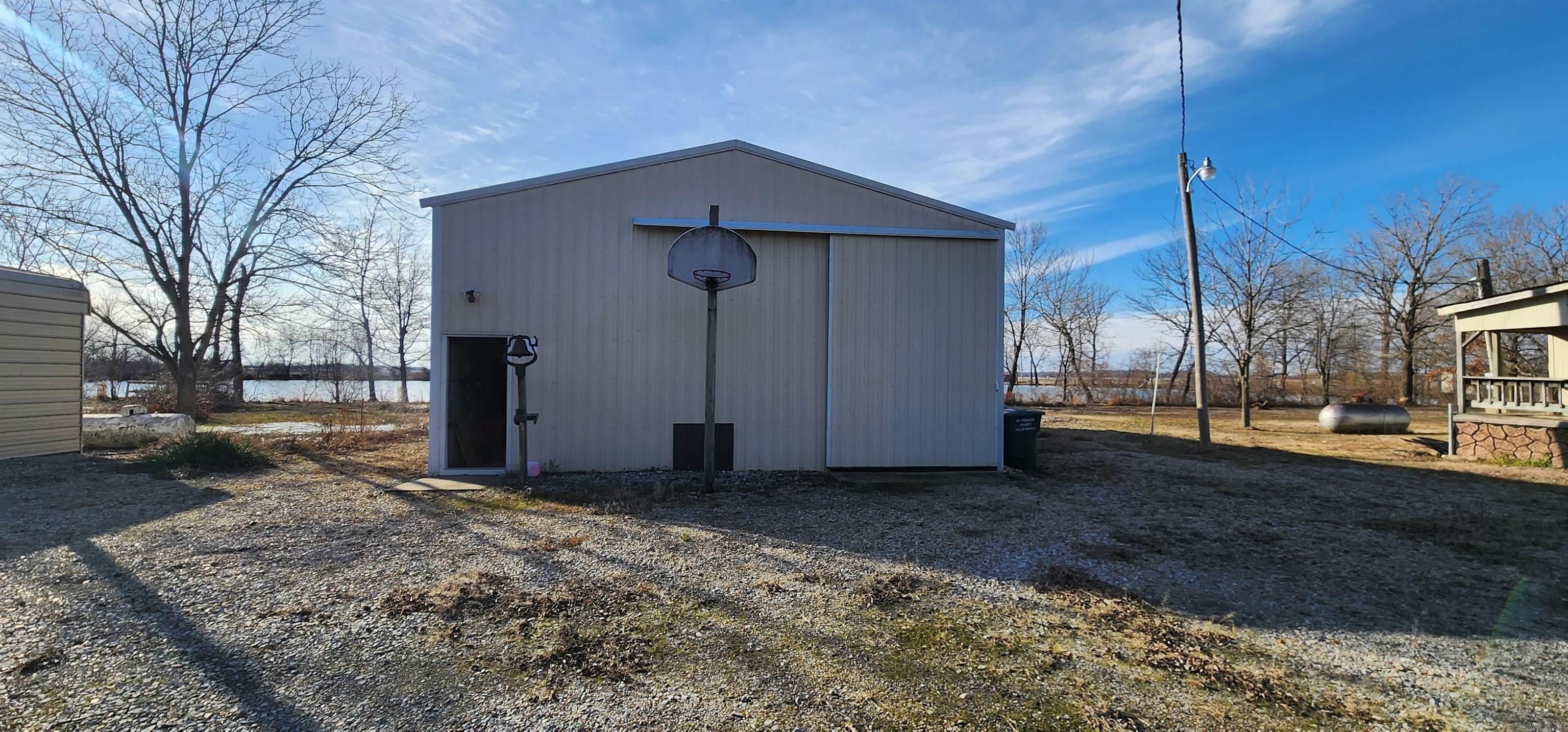 403 SFC 517 Road