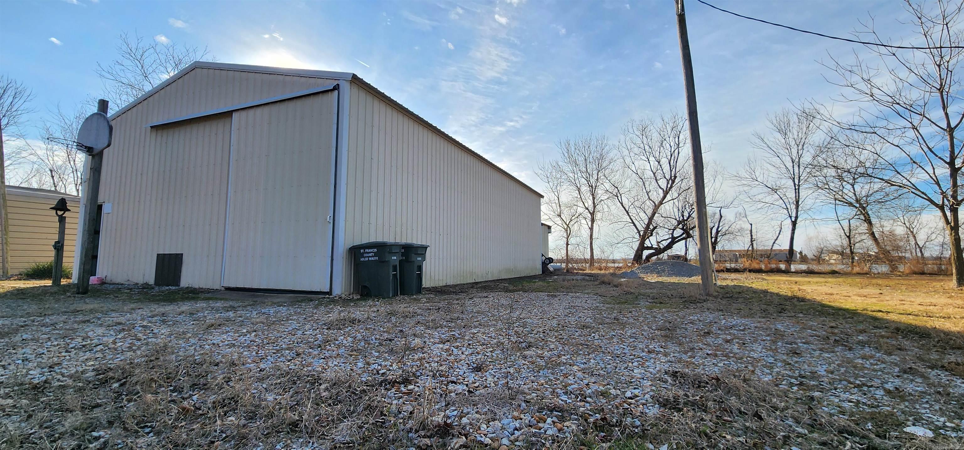 403 SFC 517 Road