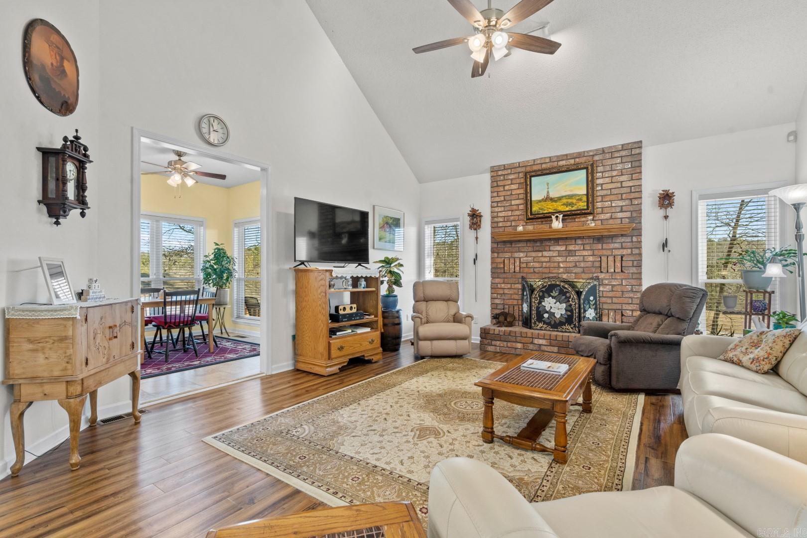 107 Lake Forest Shores Terrace