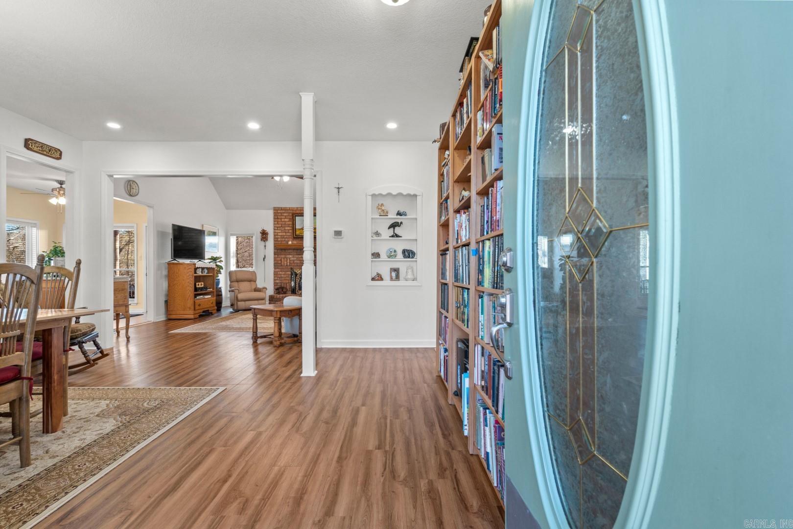 107 Lake Forest Shores Terrace