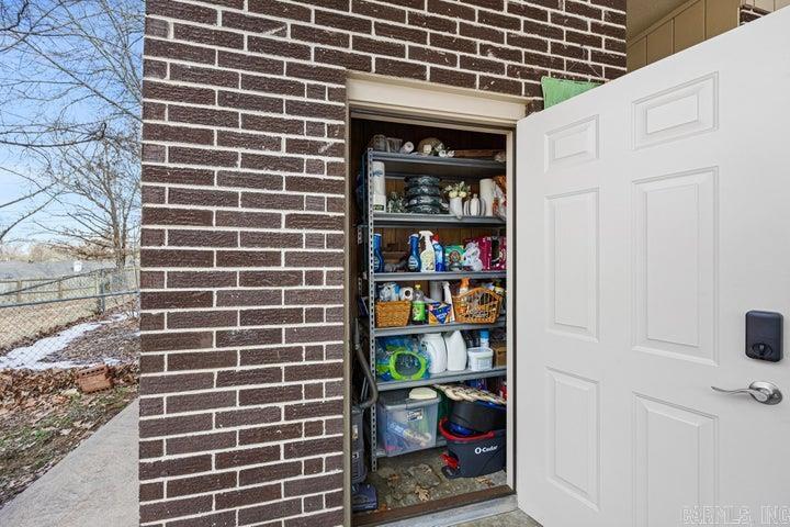 902 W 18th Terrace