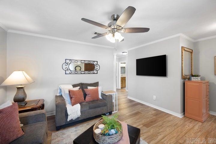 902 W 18th Terrace