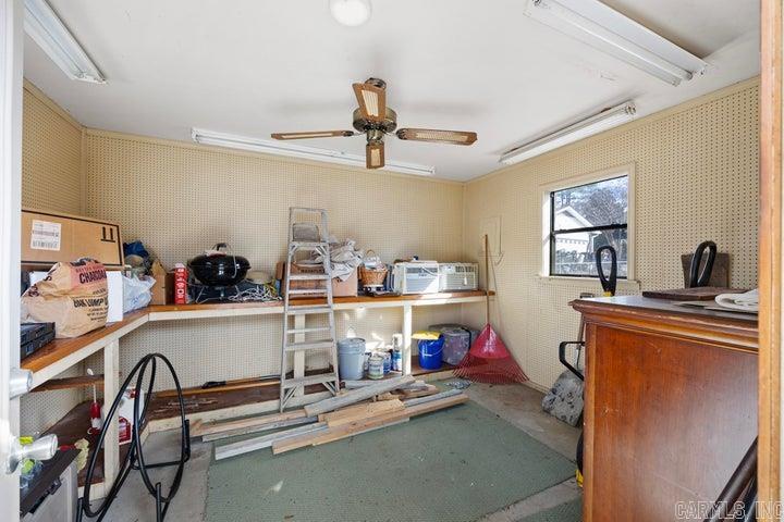 902 W 18th Terrace