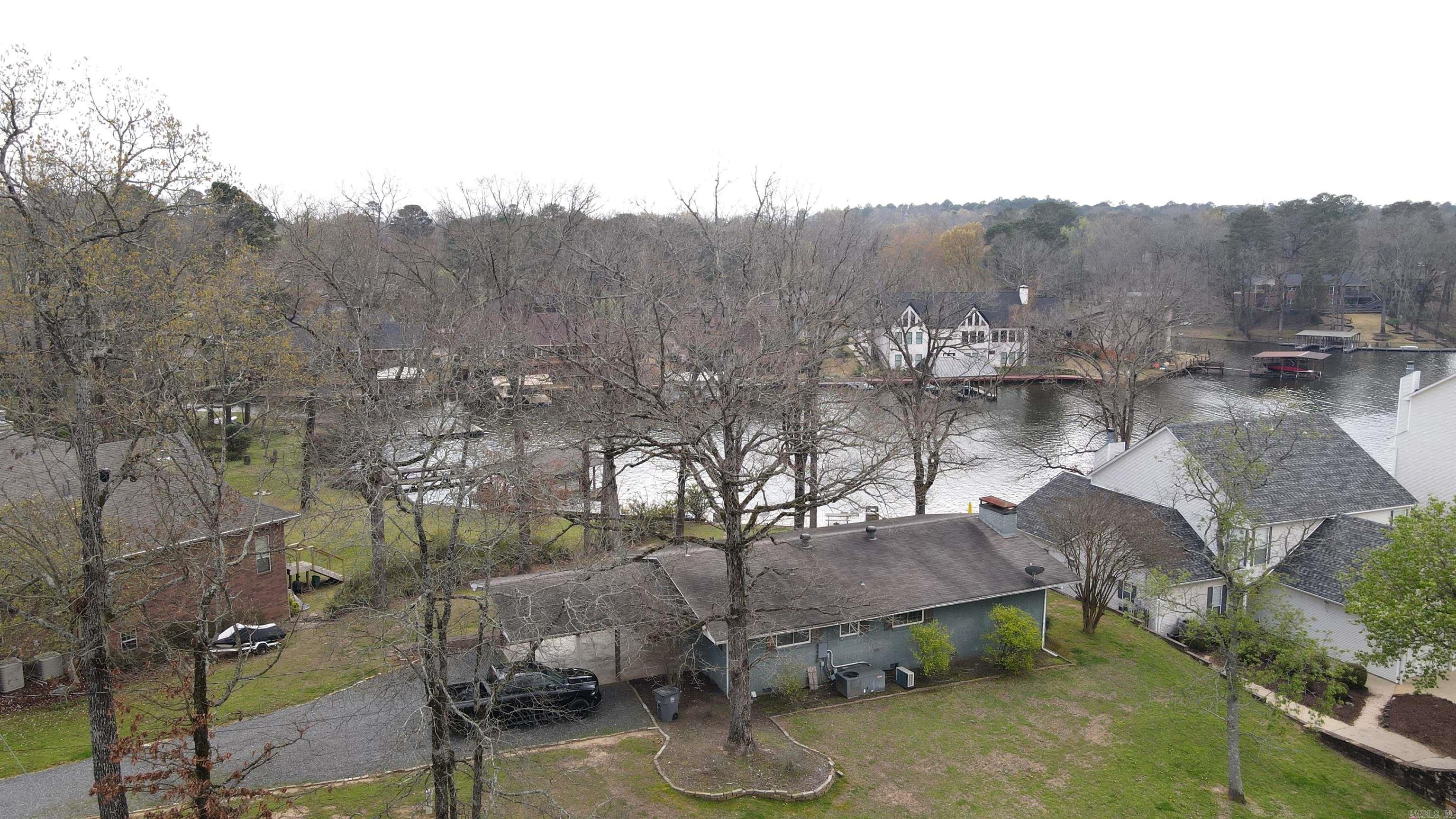 189 Bayshore Cove