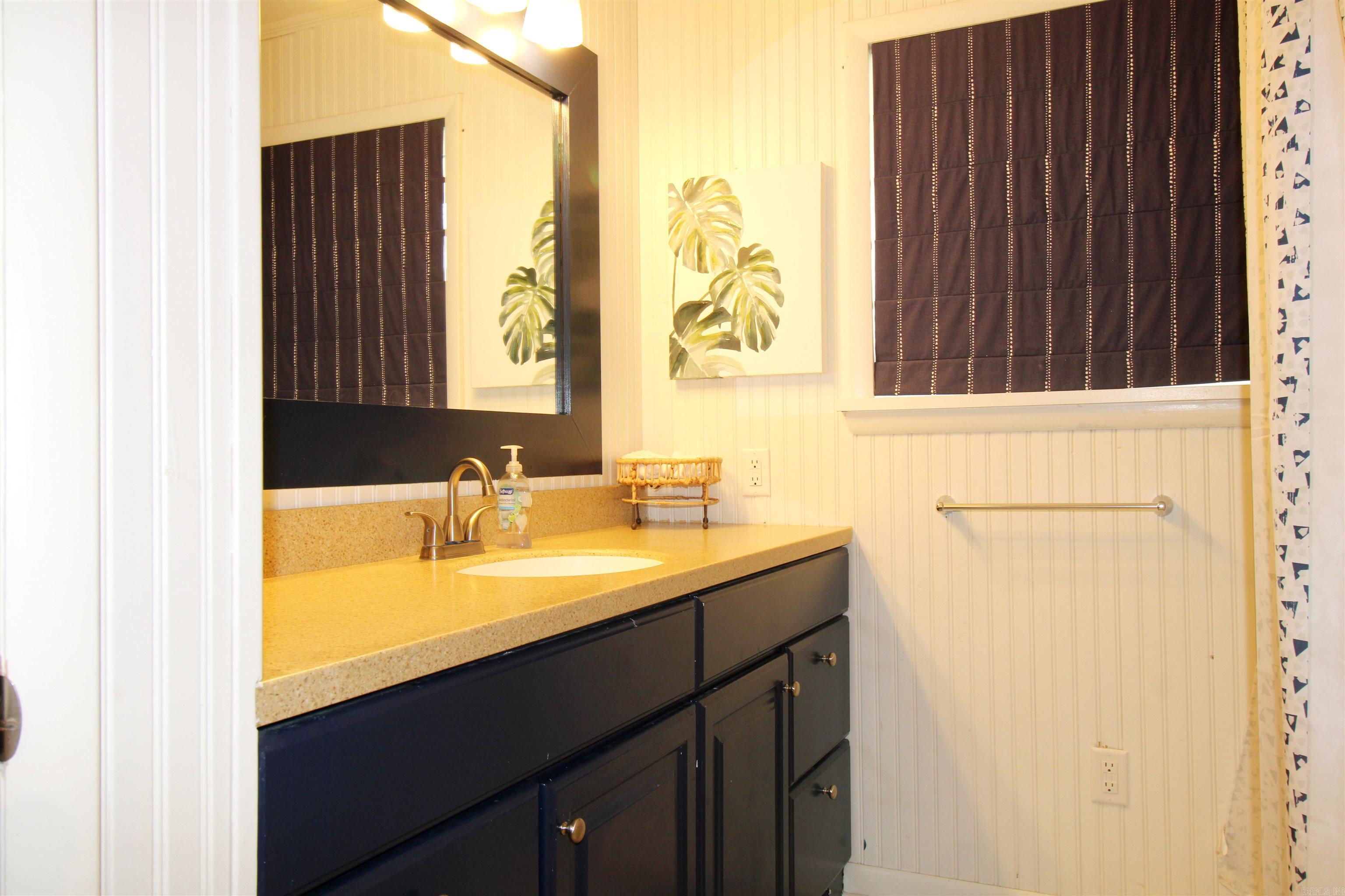 189 Bayshore Cove