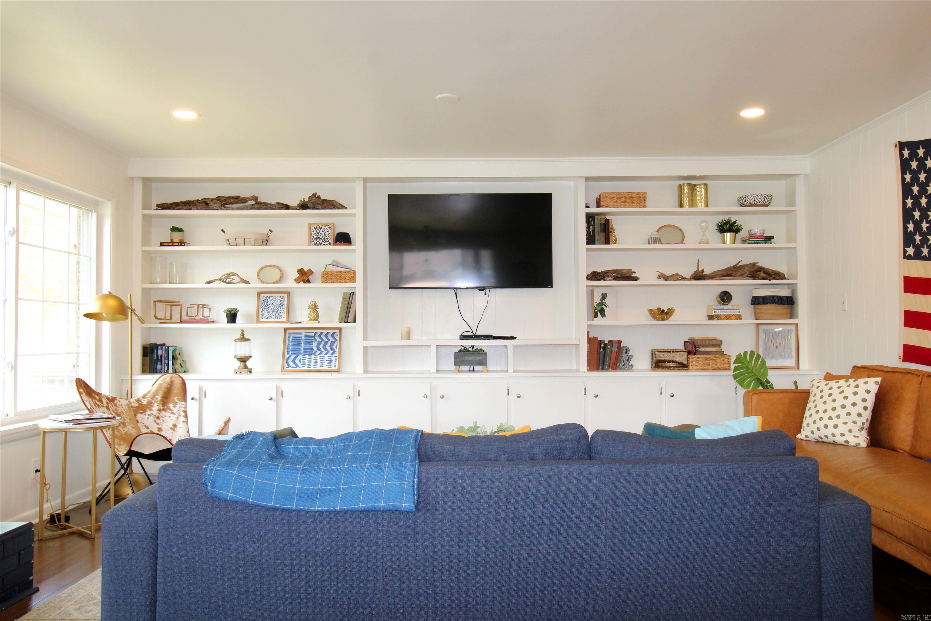 189 Bayshore Cove
